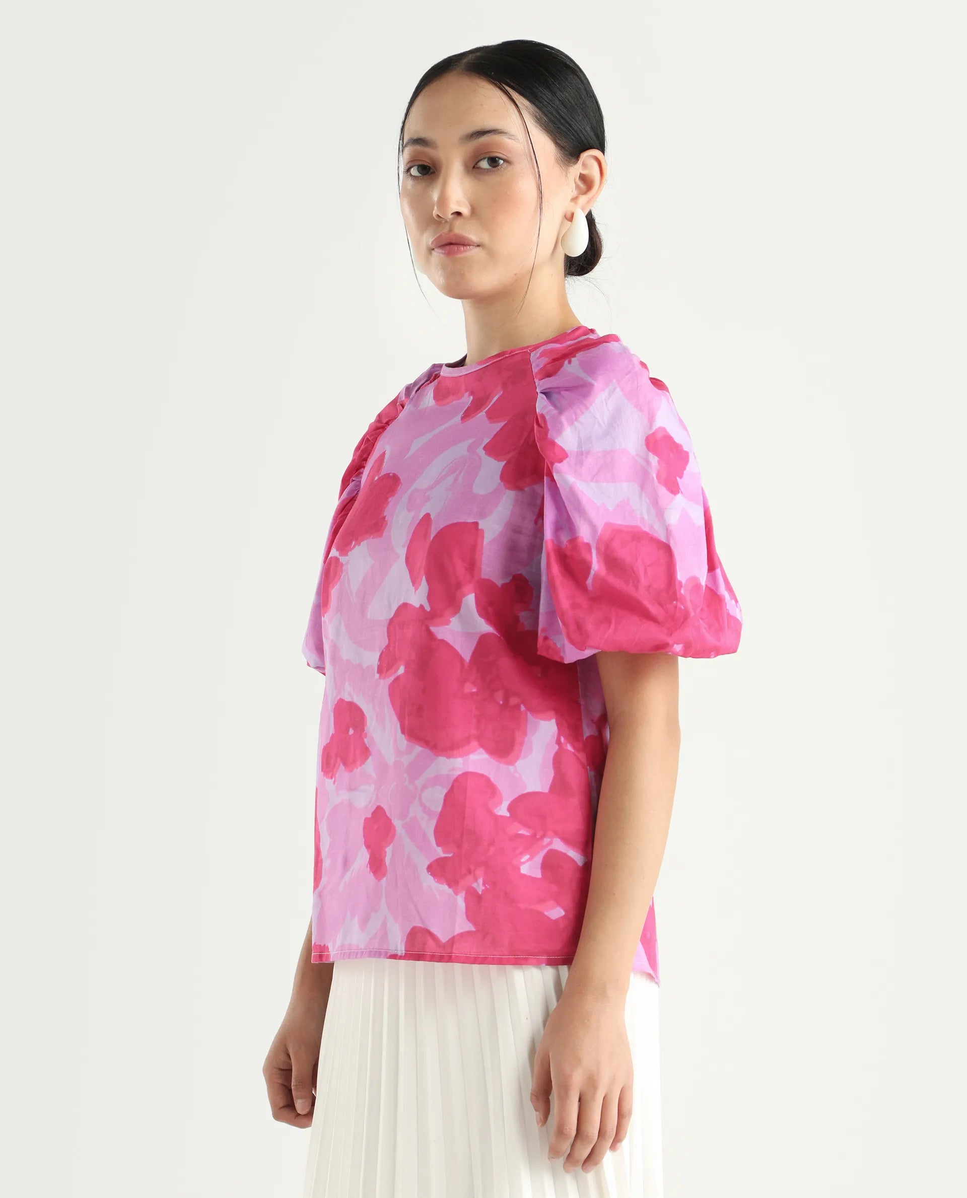 Rareism Women's Alpen Light Purple Cotton Crew Neck Floral Print Puff Sleeves Relaxed Fit Top