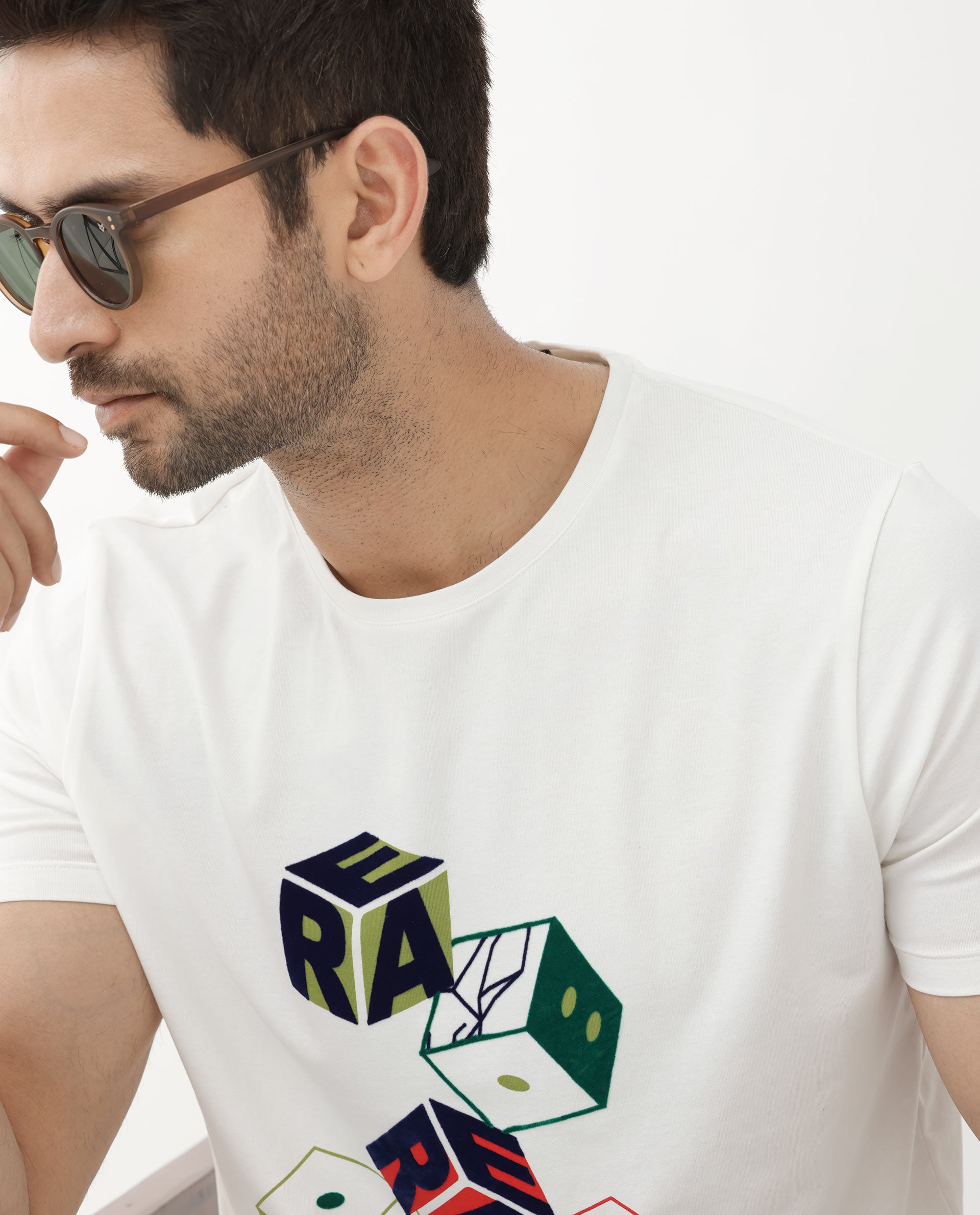 Rare Rabbit Articale Men's Amon Off White Cotton Polyester Fabric Half Sleeves Graphic Print T-Shirt