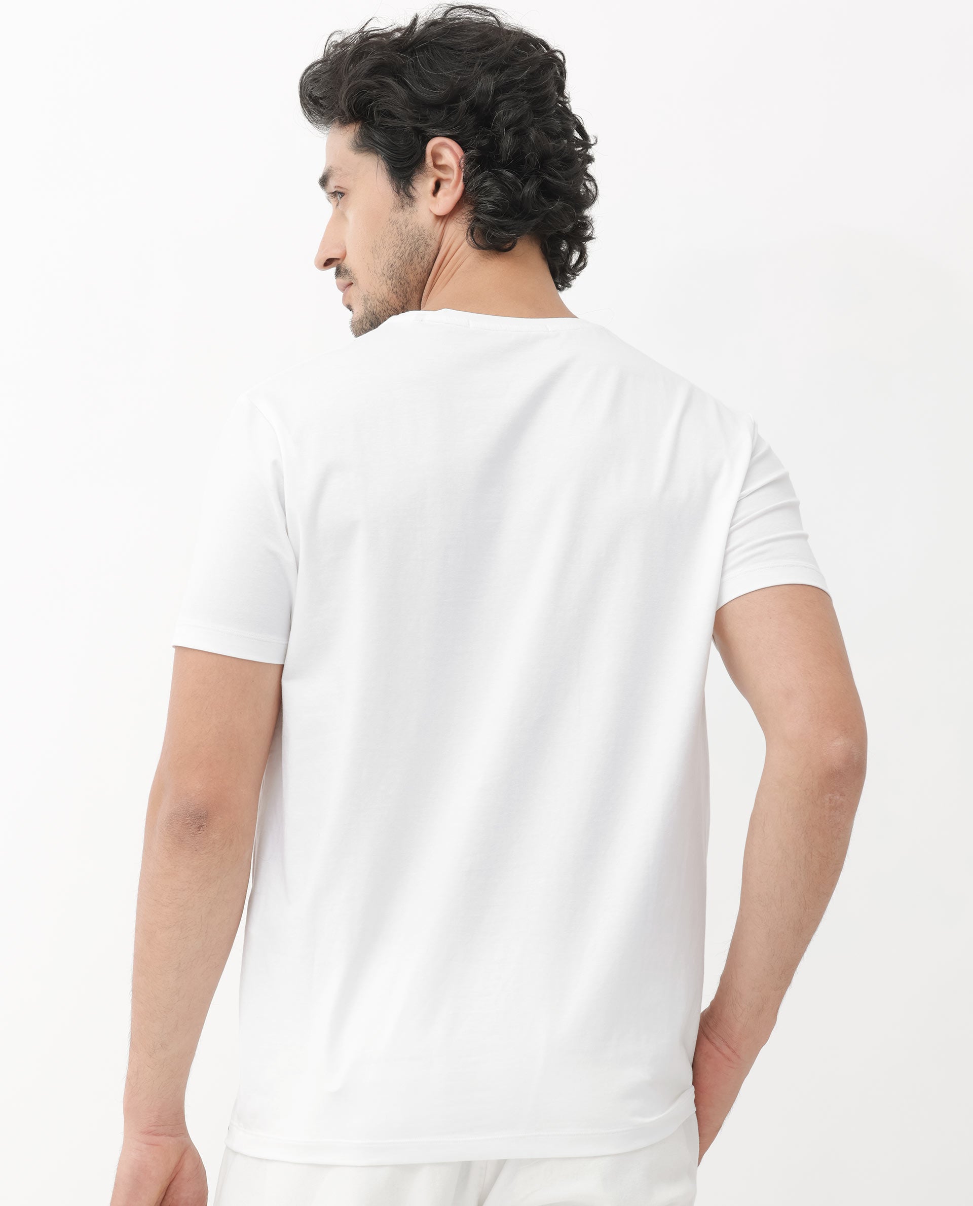 Rare Rabbit Mens Aorta-1 White Cotton Lycra Fabric Short Sleeve Skinny Fit Graphic Print T-Shirt