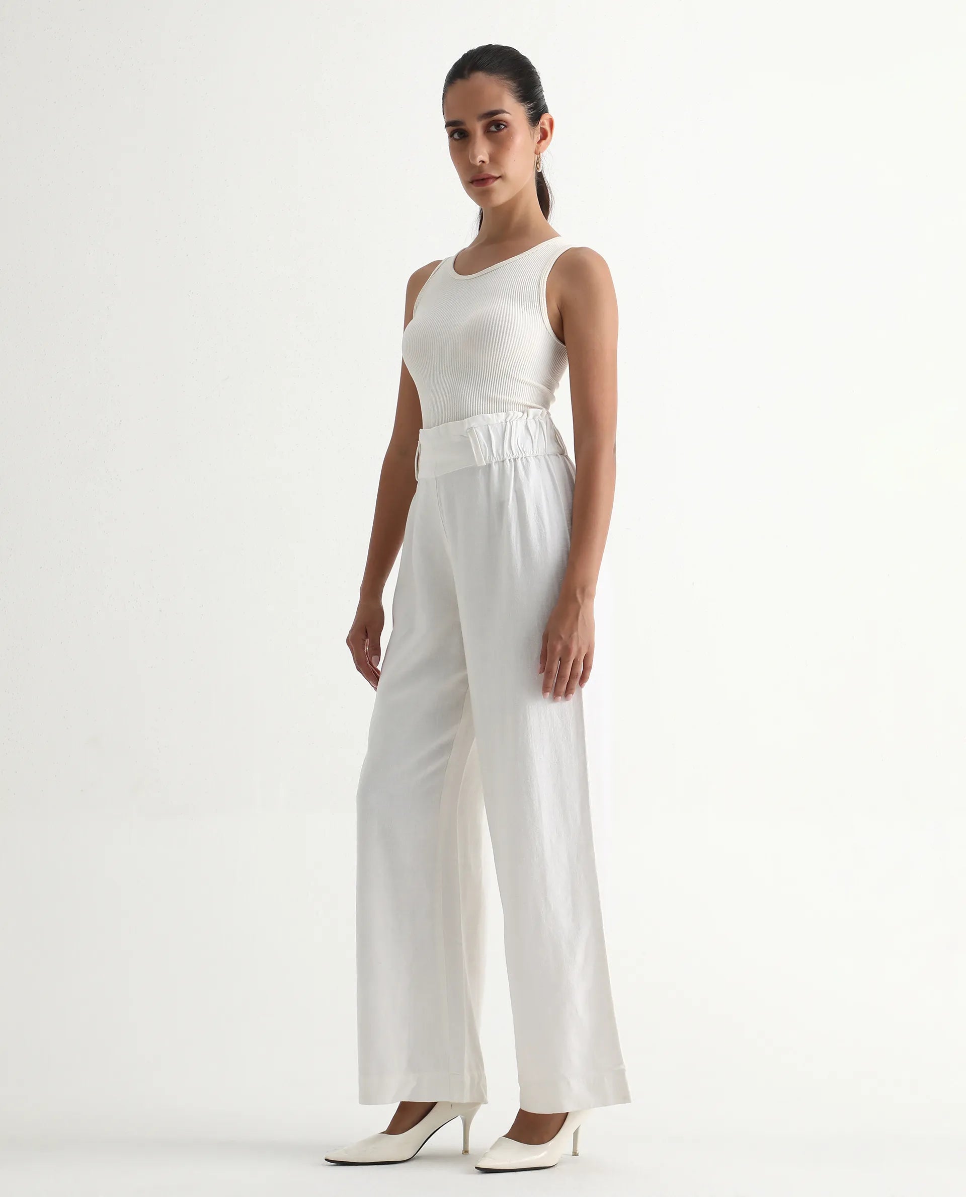 Rareism Women's Arid White Cotton Blend Plain Ankle Length Wide Trouser