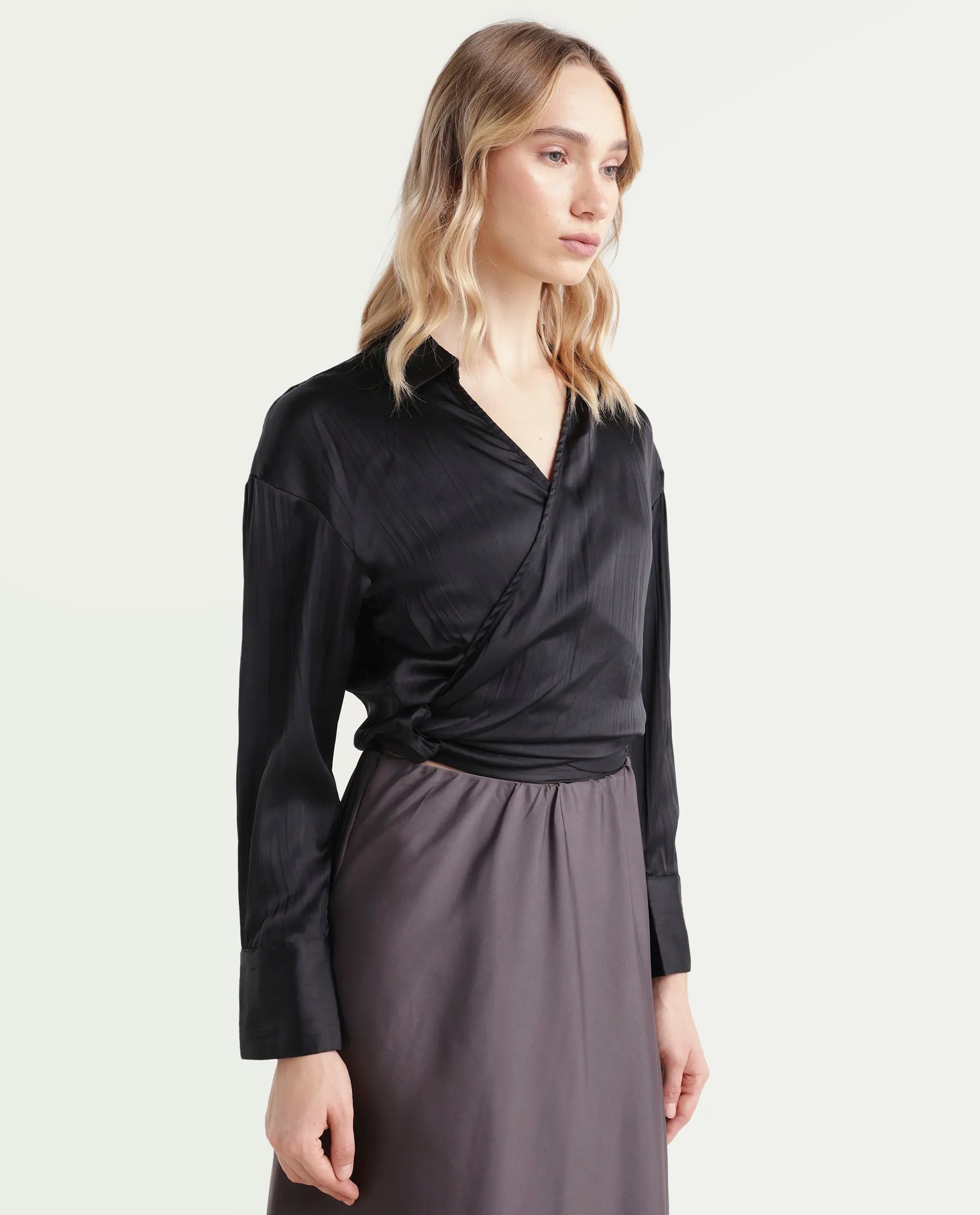 Rareism Women's Arinko Black Polyester V-Neck Plain Cuffed Sleeve Regular Fit Top