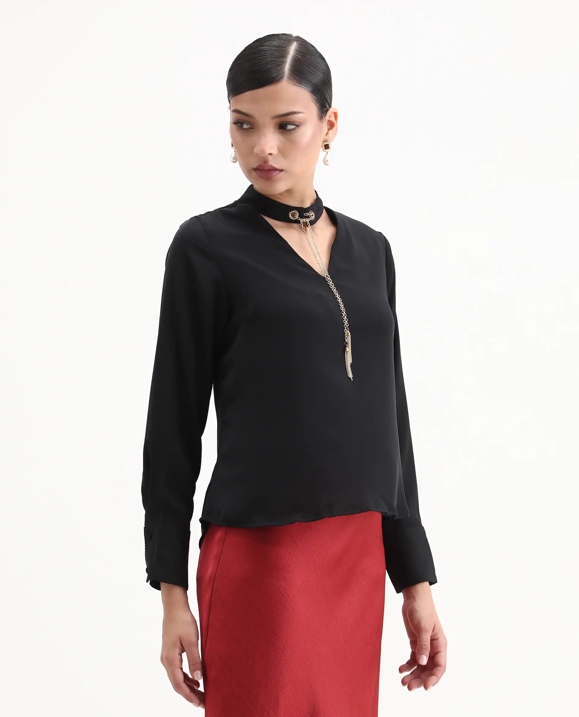 Rareism Women's Ascom Black Milestone V-Neck Plain Cuffed Sleeve Regular Fit Top