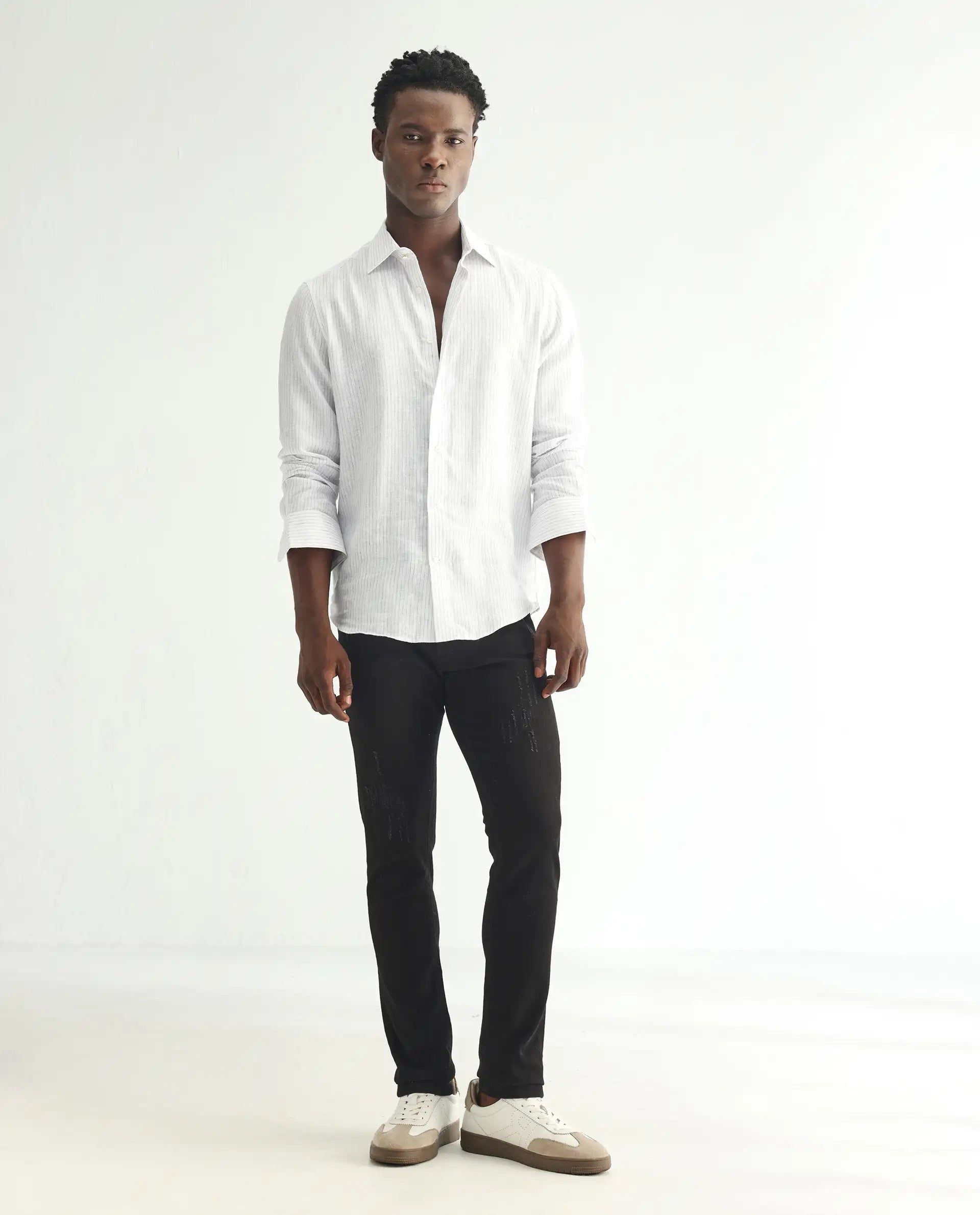 Rare Rabbit Men's Astred Black Cotton Plain Hawk Slim Fit Jeans