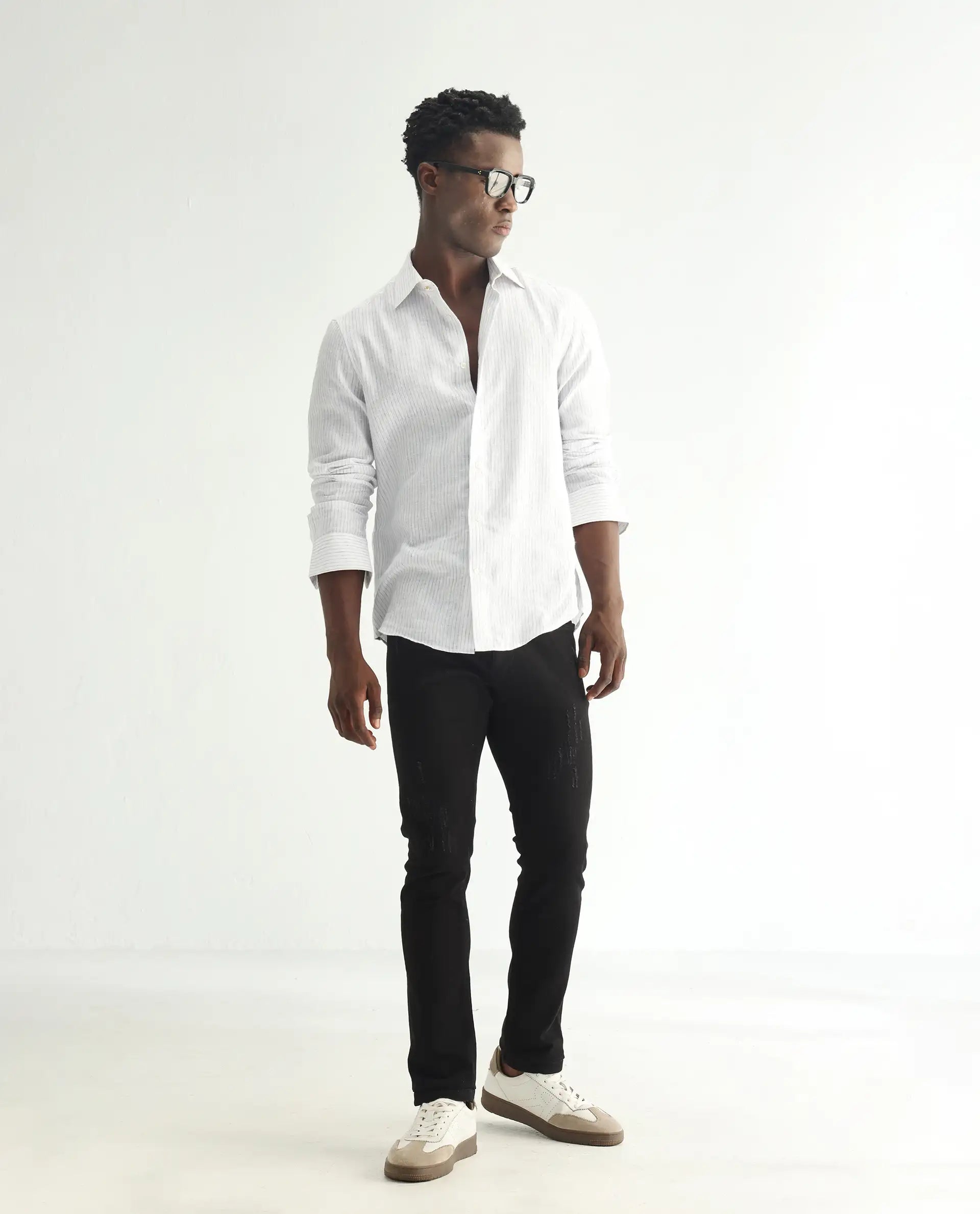 Rare Rabbit Men's Astred Black Cotton Plain Hawk Slim Fit Jeans