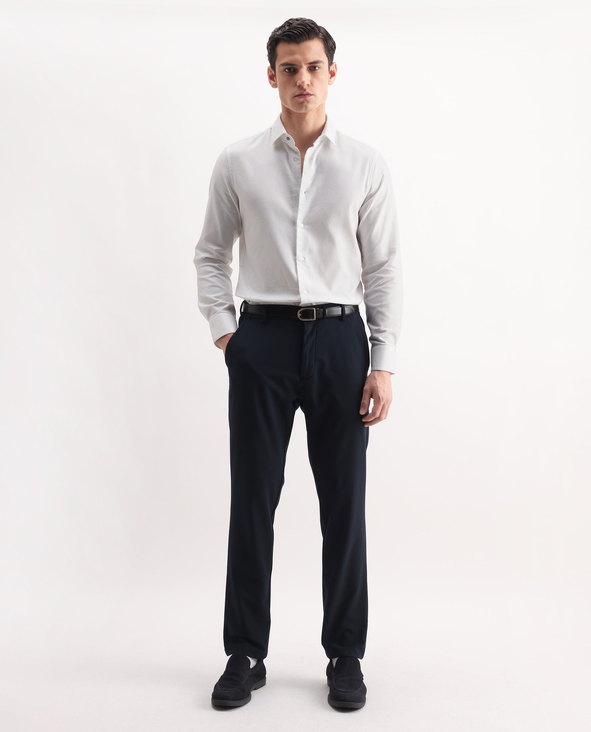 Rare Rabbit Men's Astron 25 White Cotton Blend Plain Regular Fit Full Sleeve Collared Shirt