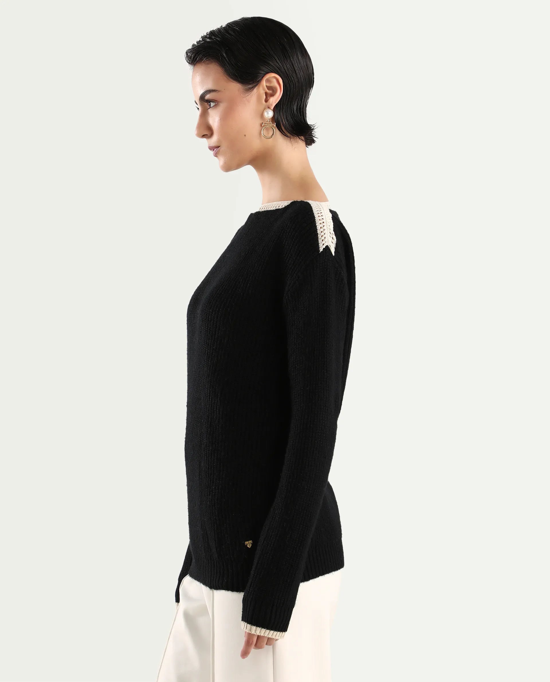 Rareism Women's Astrophel Black Acrylic Boat Neck Plain Relaxed Fit Sweater