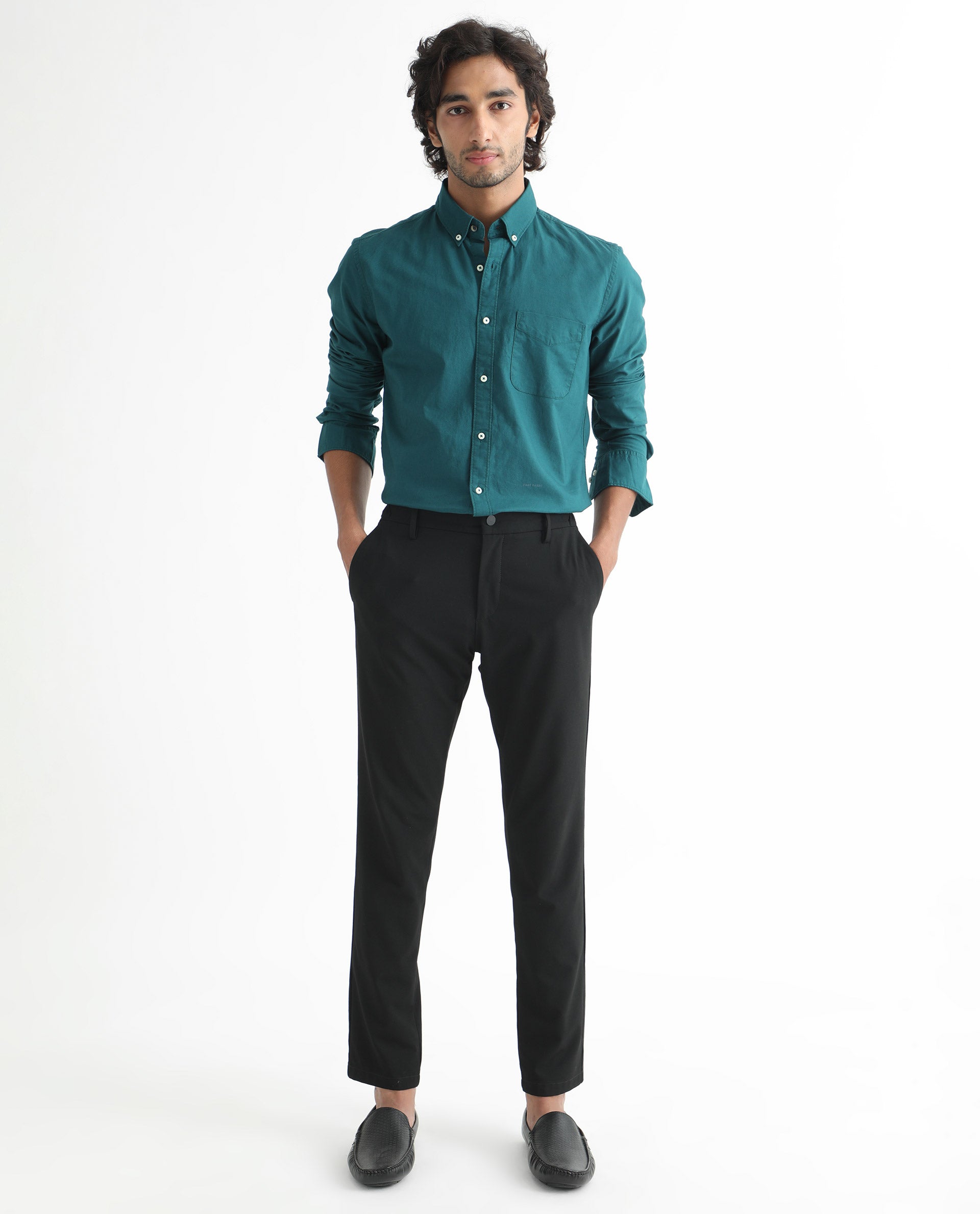 What Color Pants Go With A Green Shirt With Pics  Ready Sleek