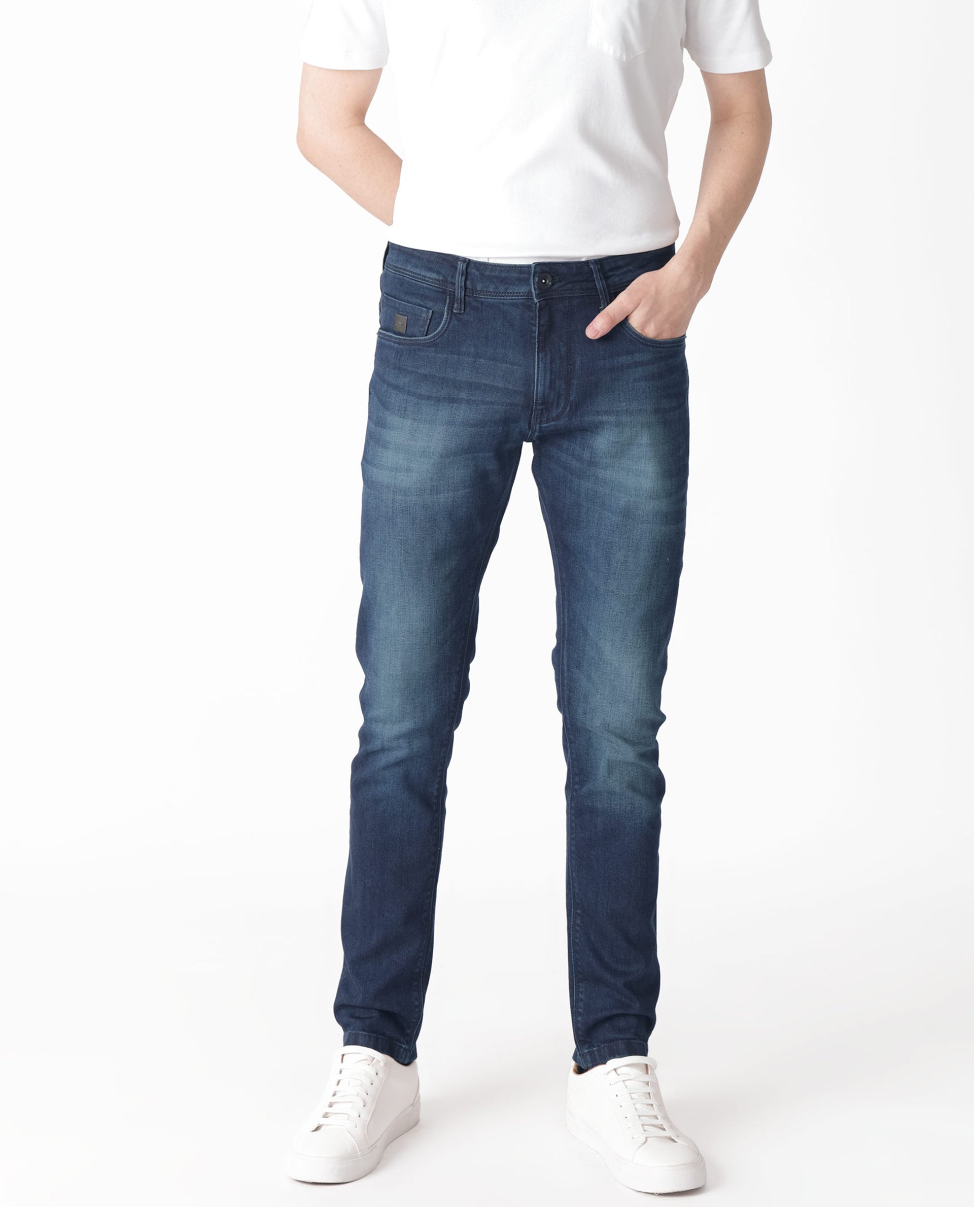 Buy Van Heusen Men Black Dark Wash Skinny Fit Jeans online