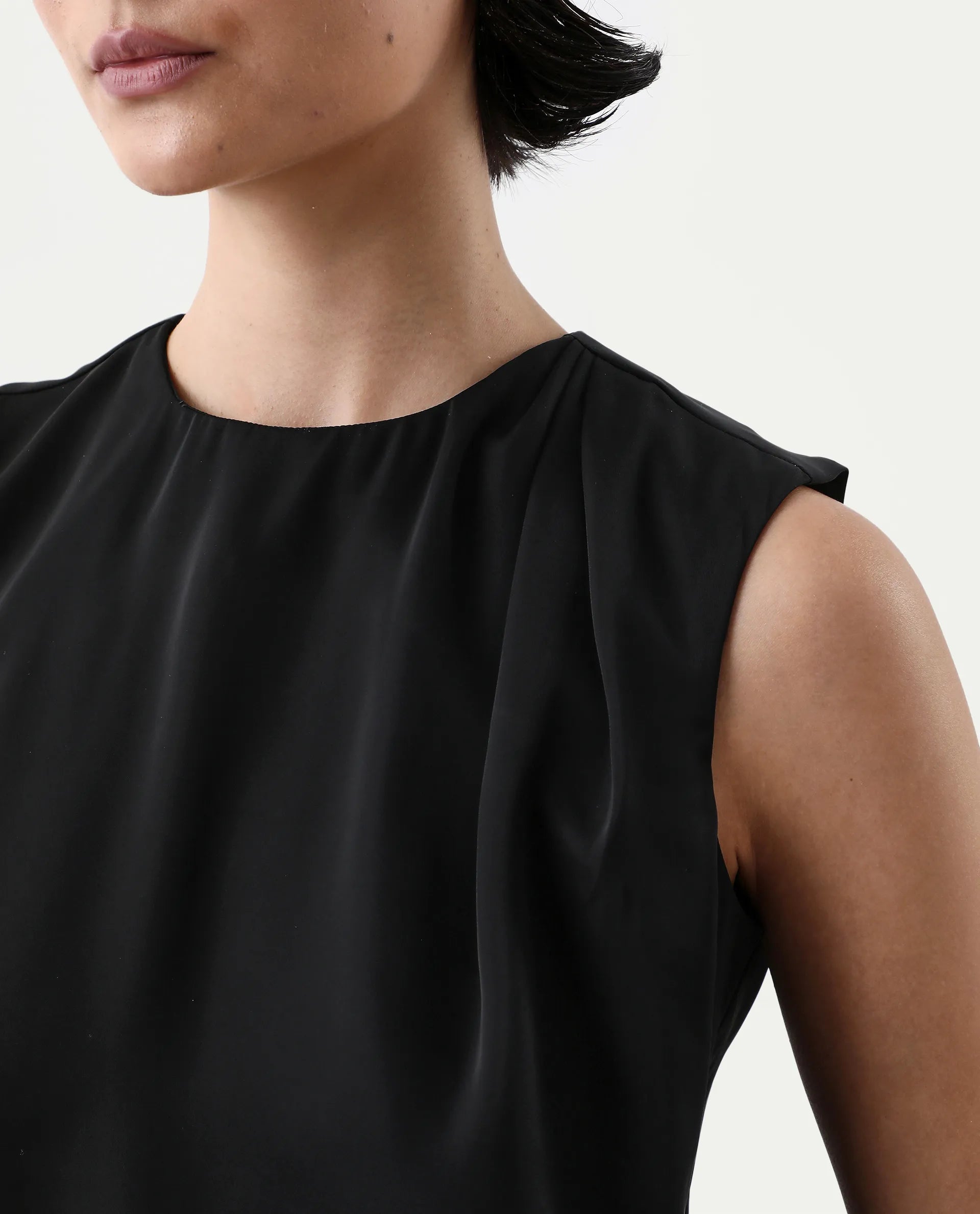 Rareism Women's Aviso Black Polyester Round Neck Regular Fit Plain Top