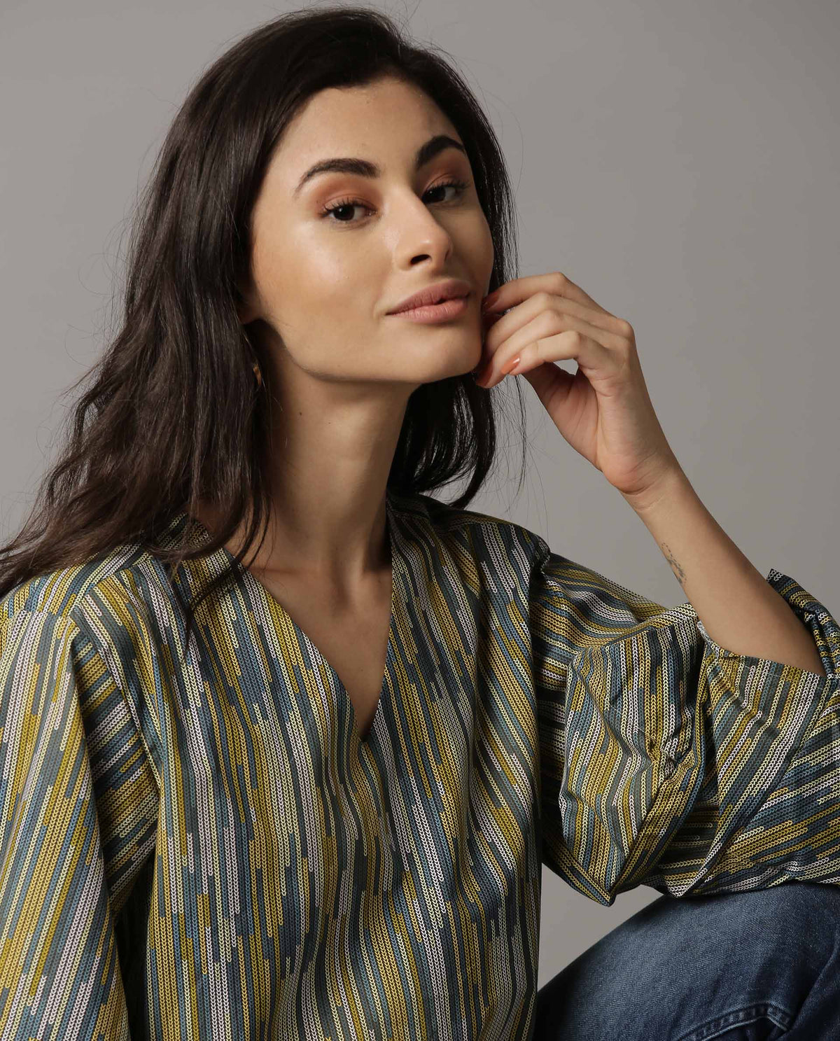 Rareism Women Artsy Green Top Full Sleeves Printed