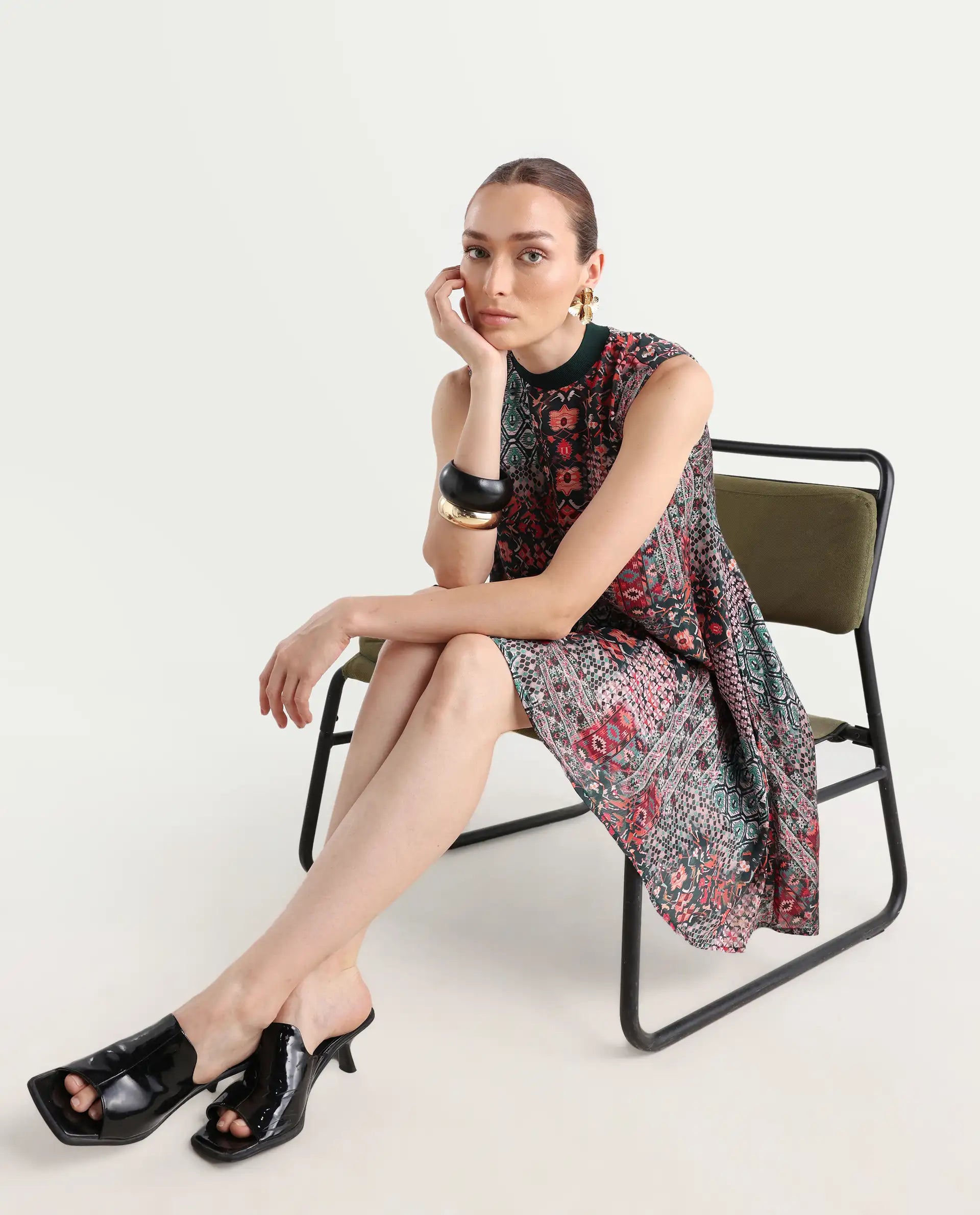 Rareism Women's Baden Dark Multi Satin Turtle Neck Abstract Print Sleeveless Knee Length Flared Dress