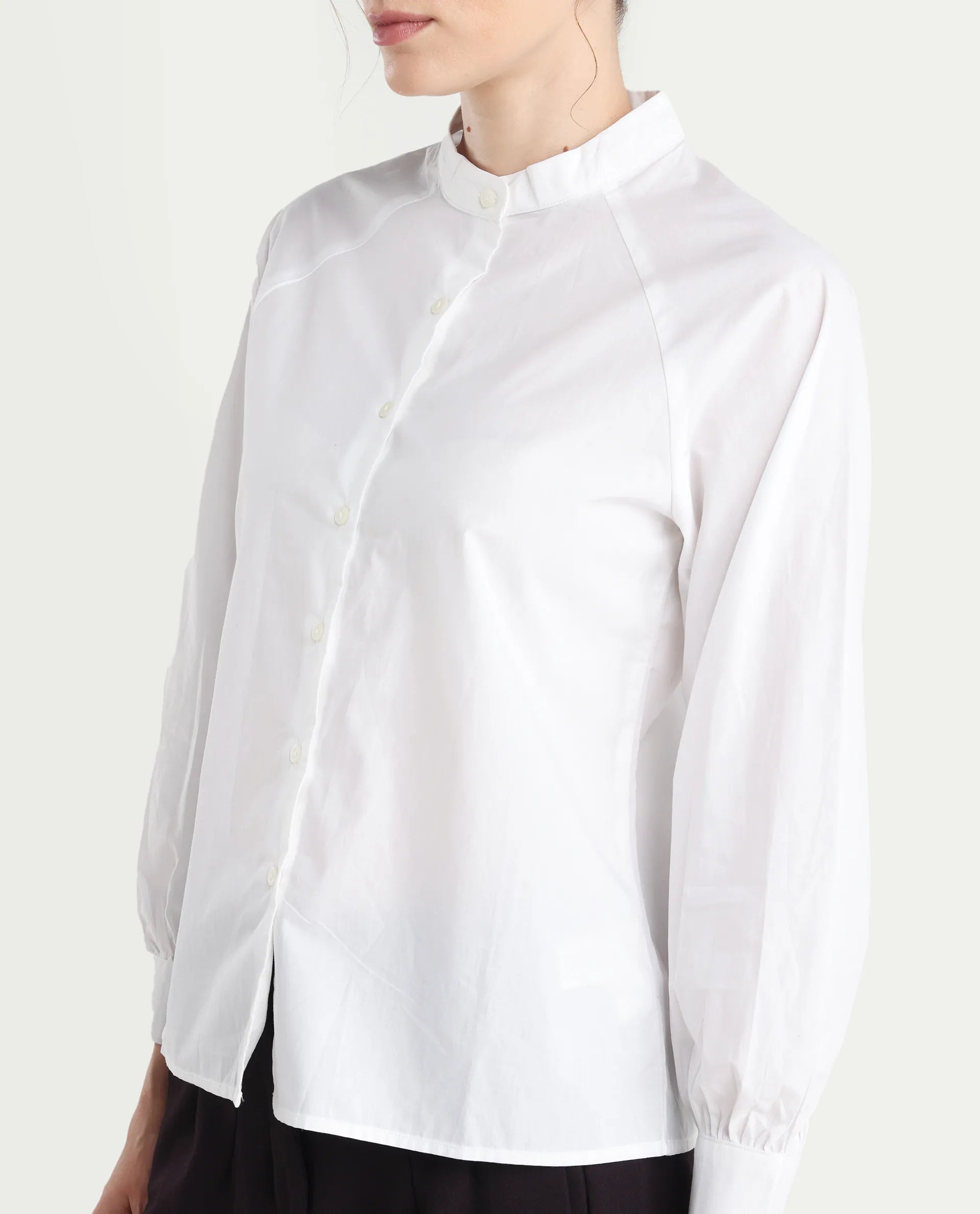 Rareism Women's Bartpo White Cotton Mandarin Collar Plain Raglan Sleeve Regular Fit Top