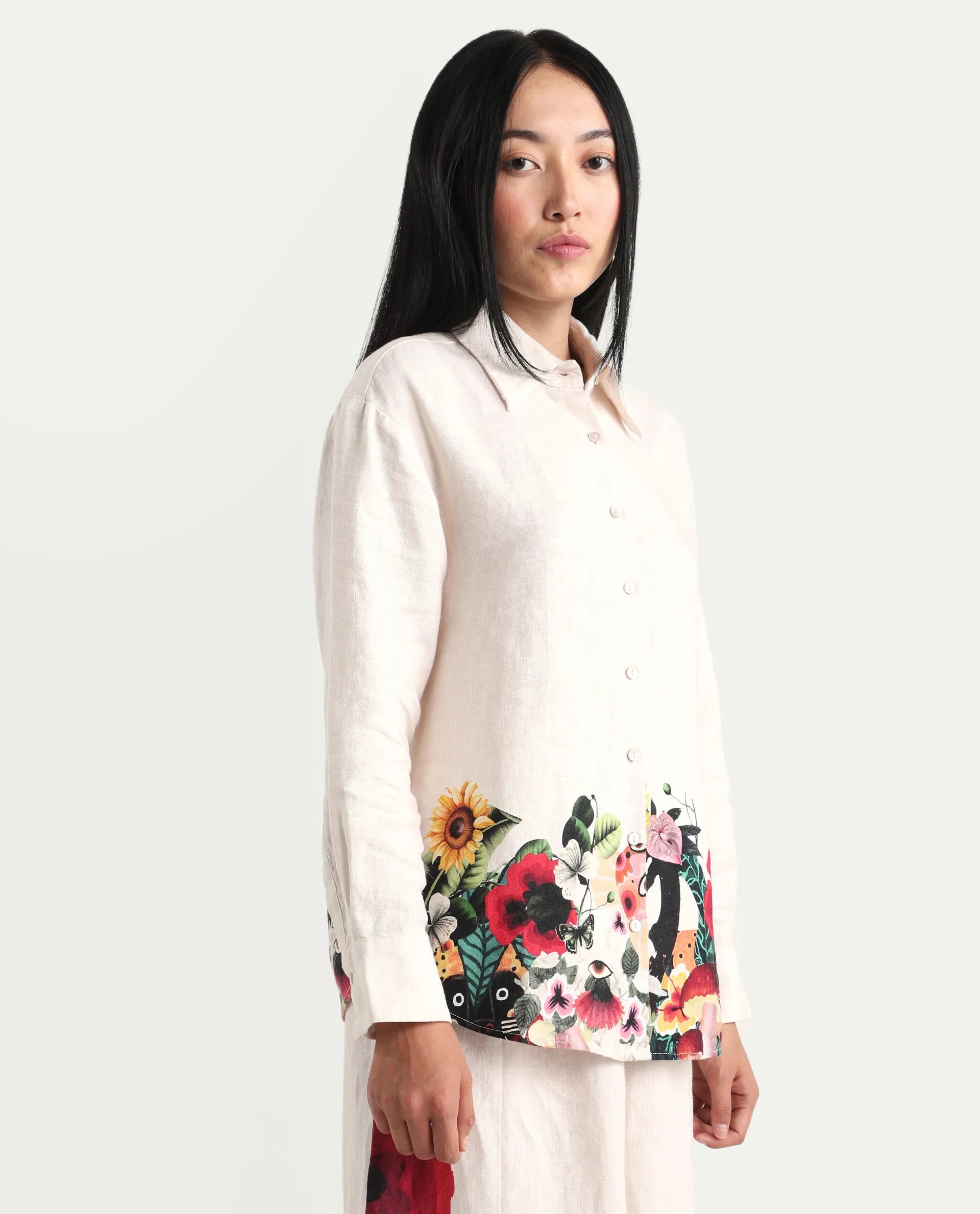 Rareism Women's Bazper-T Off White 100% Linen Full Sleeve Regular Fit Abstract Print Shirt