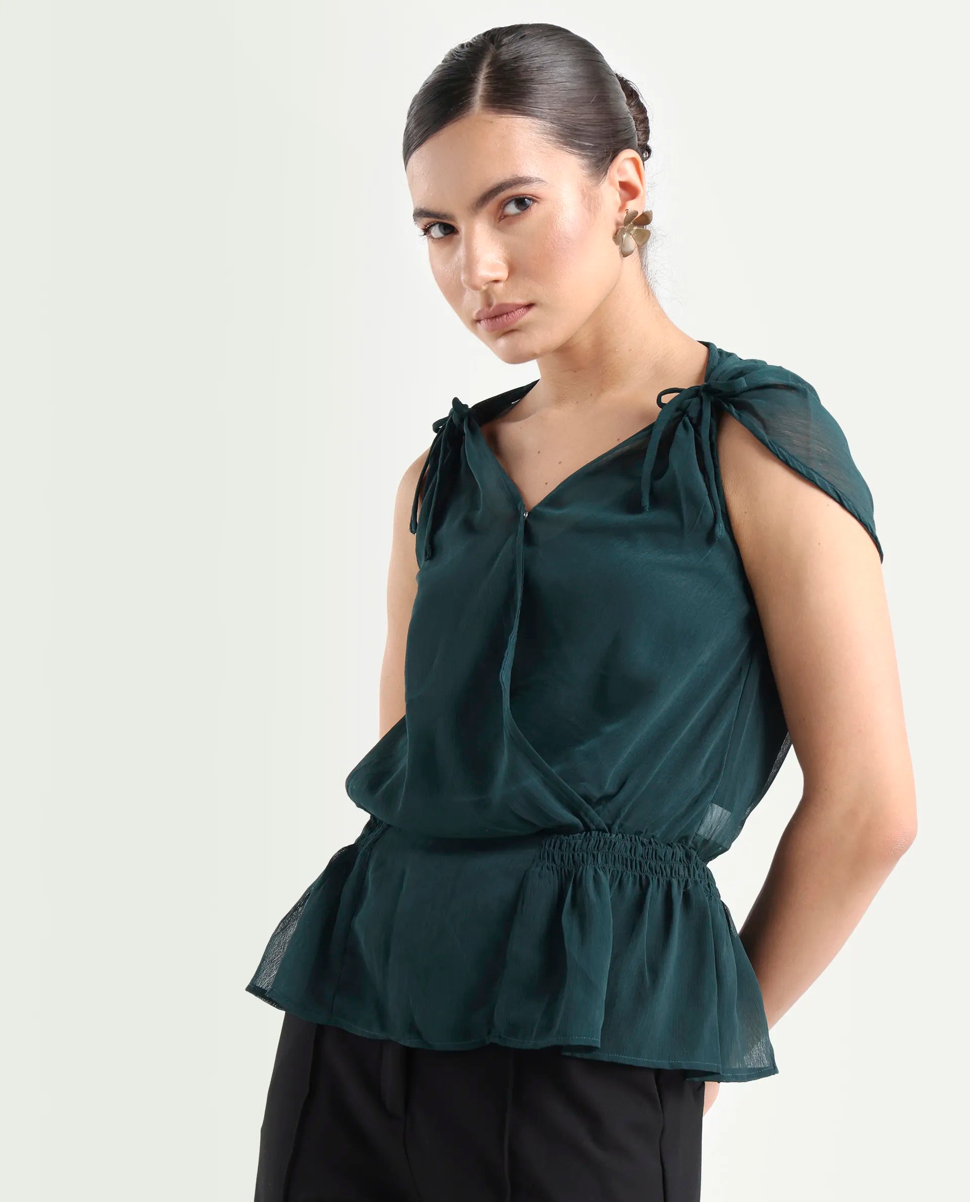 Rareism Women's Belong Green Viscose V-Neck Plain Sleeveless Regular Fit Top