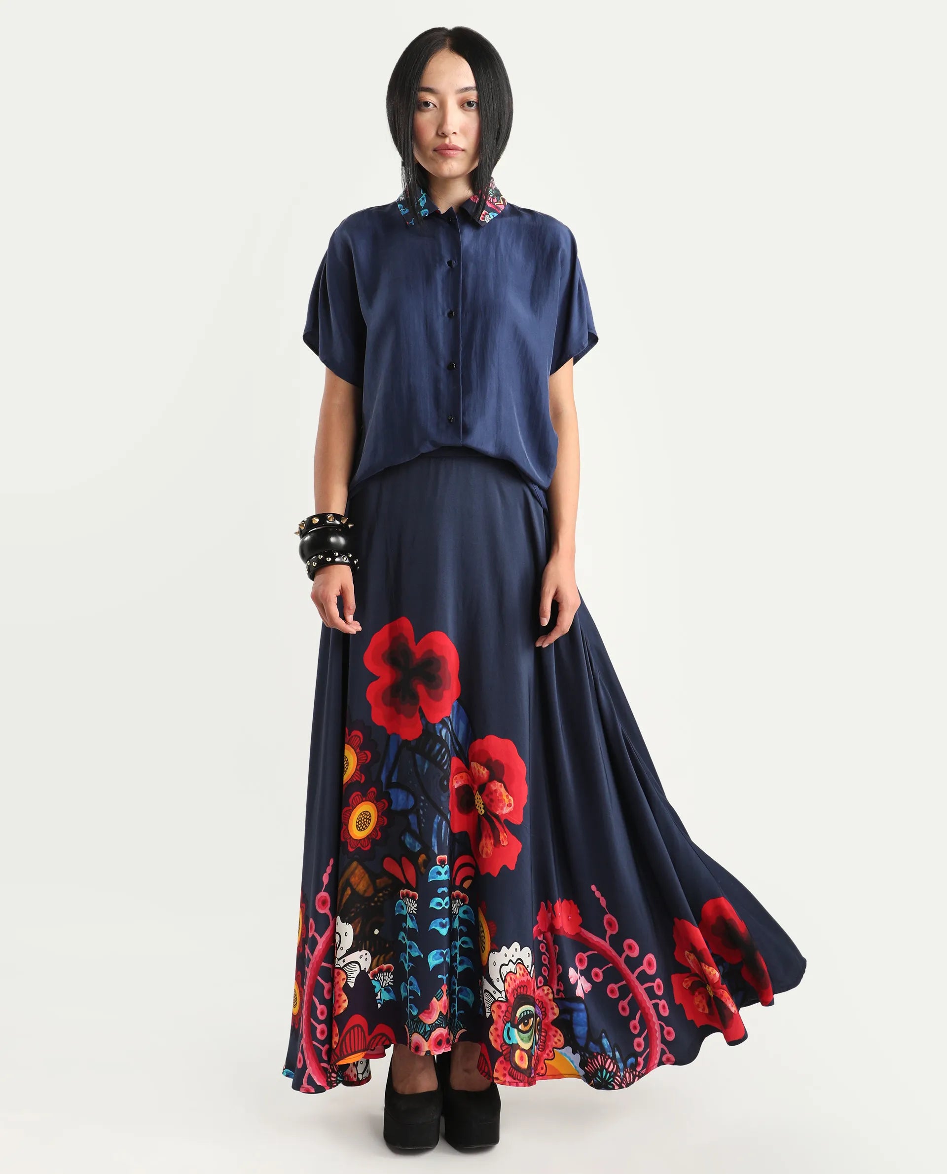 Rareism Women's Bezfa-B Navy Silk Flared Abstract Print Skirt