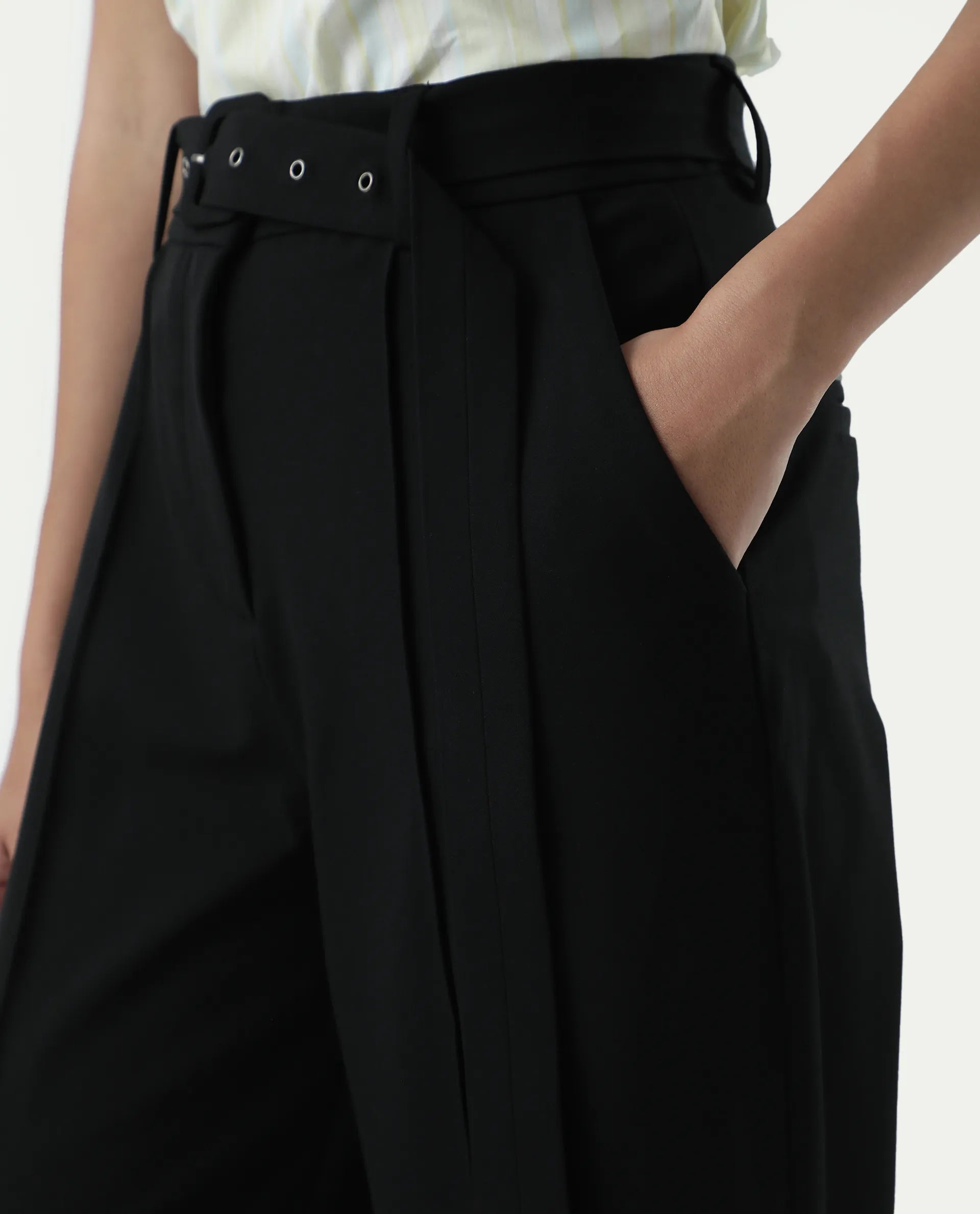 Rareism Women's Bhakil Black Polyester Blend Plain Ankle Length Straight Fit Trouser