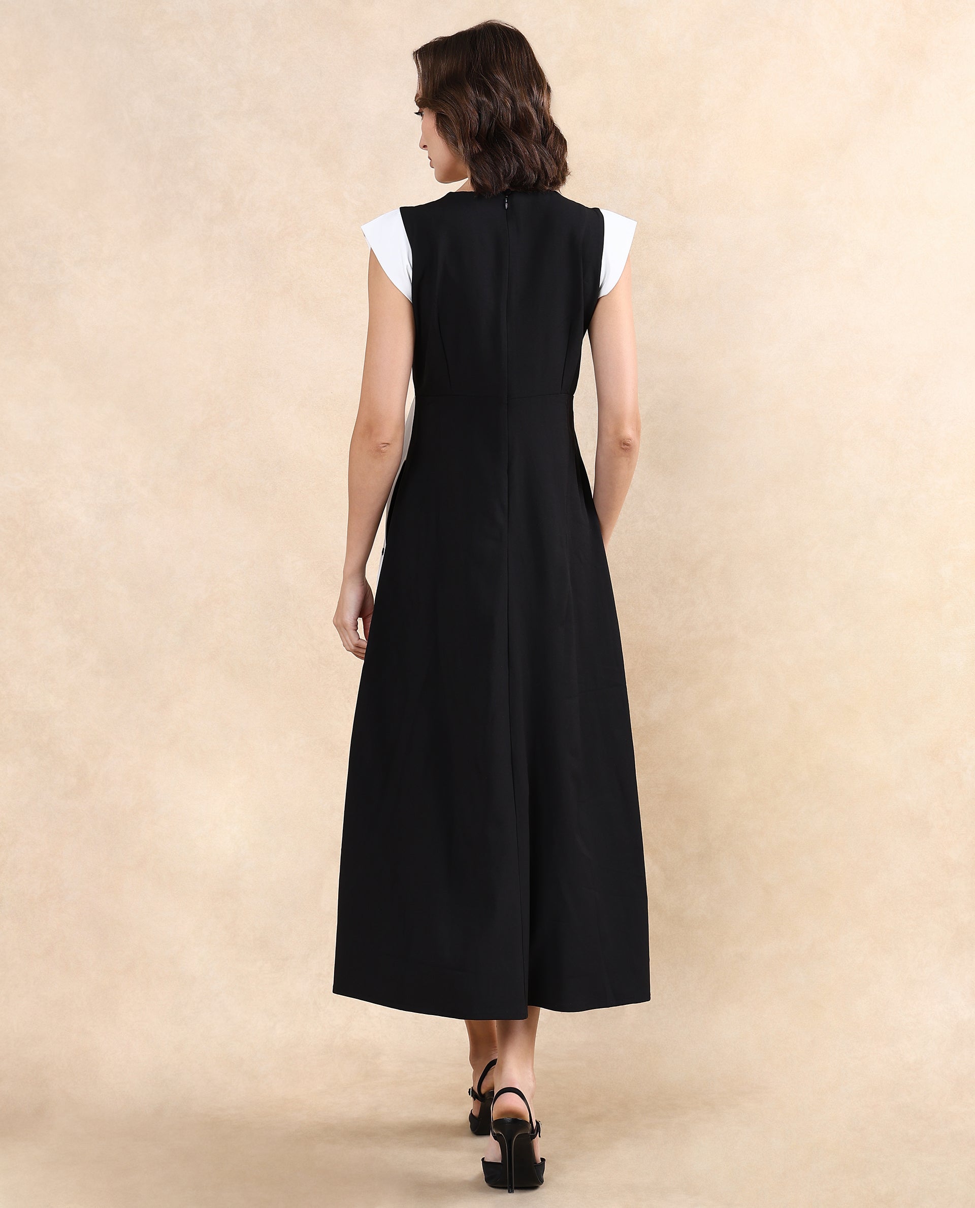 Rareism Women Bhinua Black Ruffled Sleeves V-Neck Zipper Closure Straight Fit Maxi Plain Dress