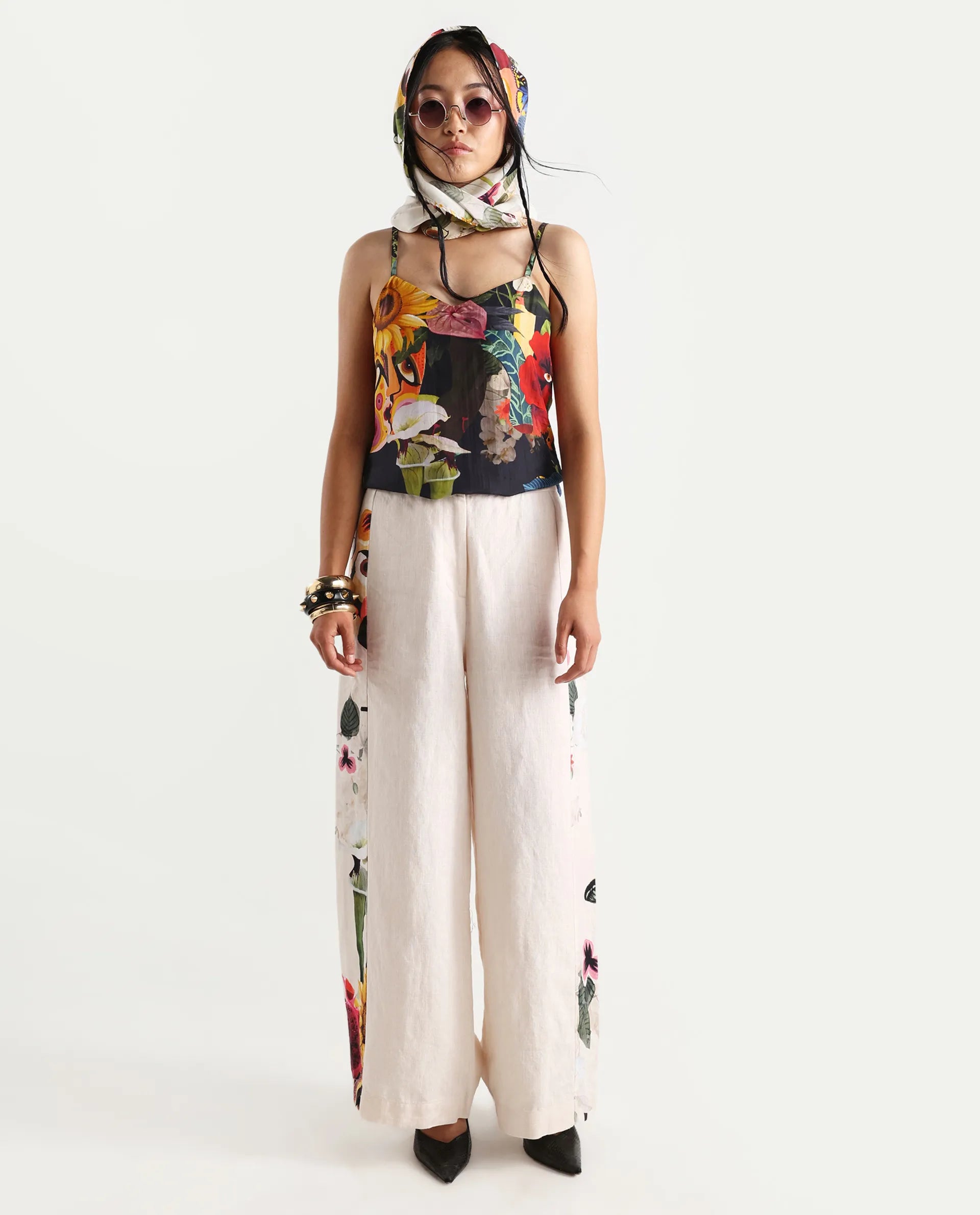 Rareism Women's Bizu-T Black Silk Sleeveless Regular Fit Abstract Print Top