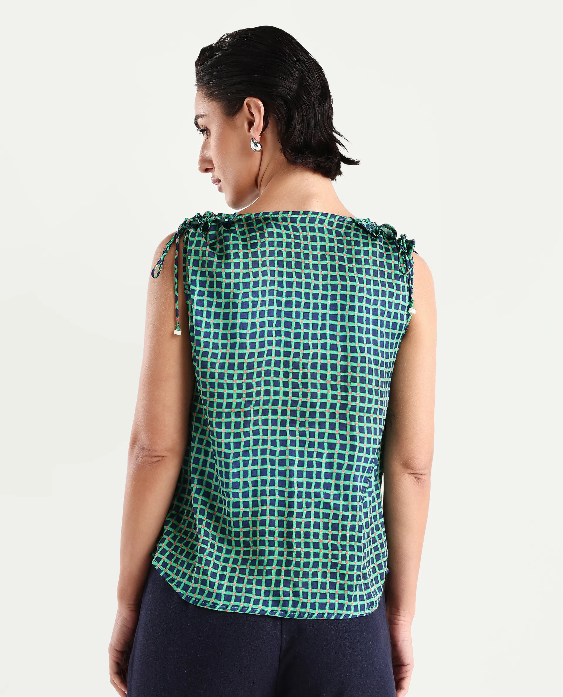 Rareism Women's Blaze Green Polyester Boat Neck Geometric Print Sleeveless Regular Fit Top