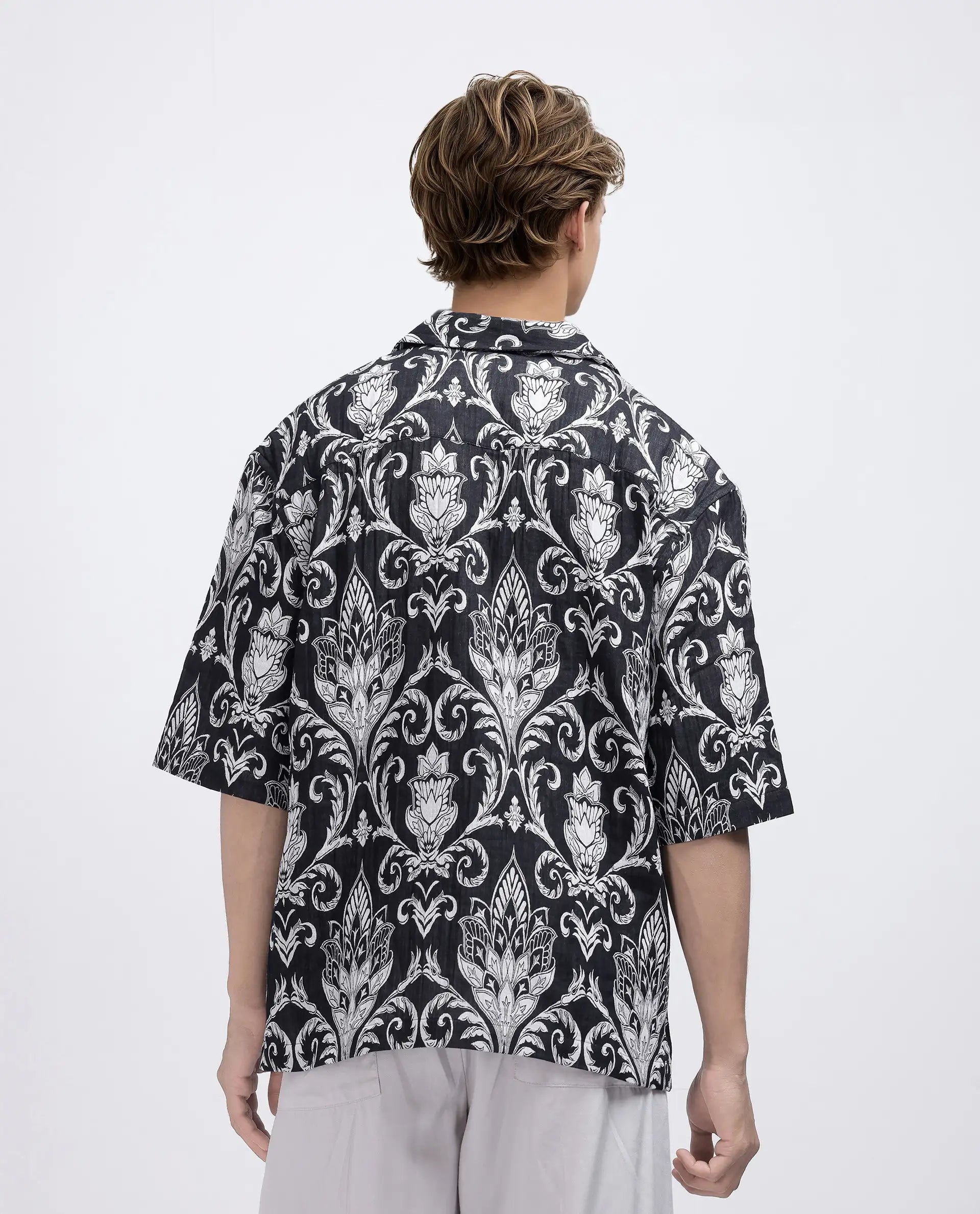 Rare Rabbit Men Ble Black Cotton Blend Fabric Short Sleeve Collared Neck Plain Shirt