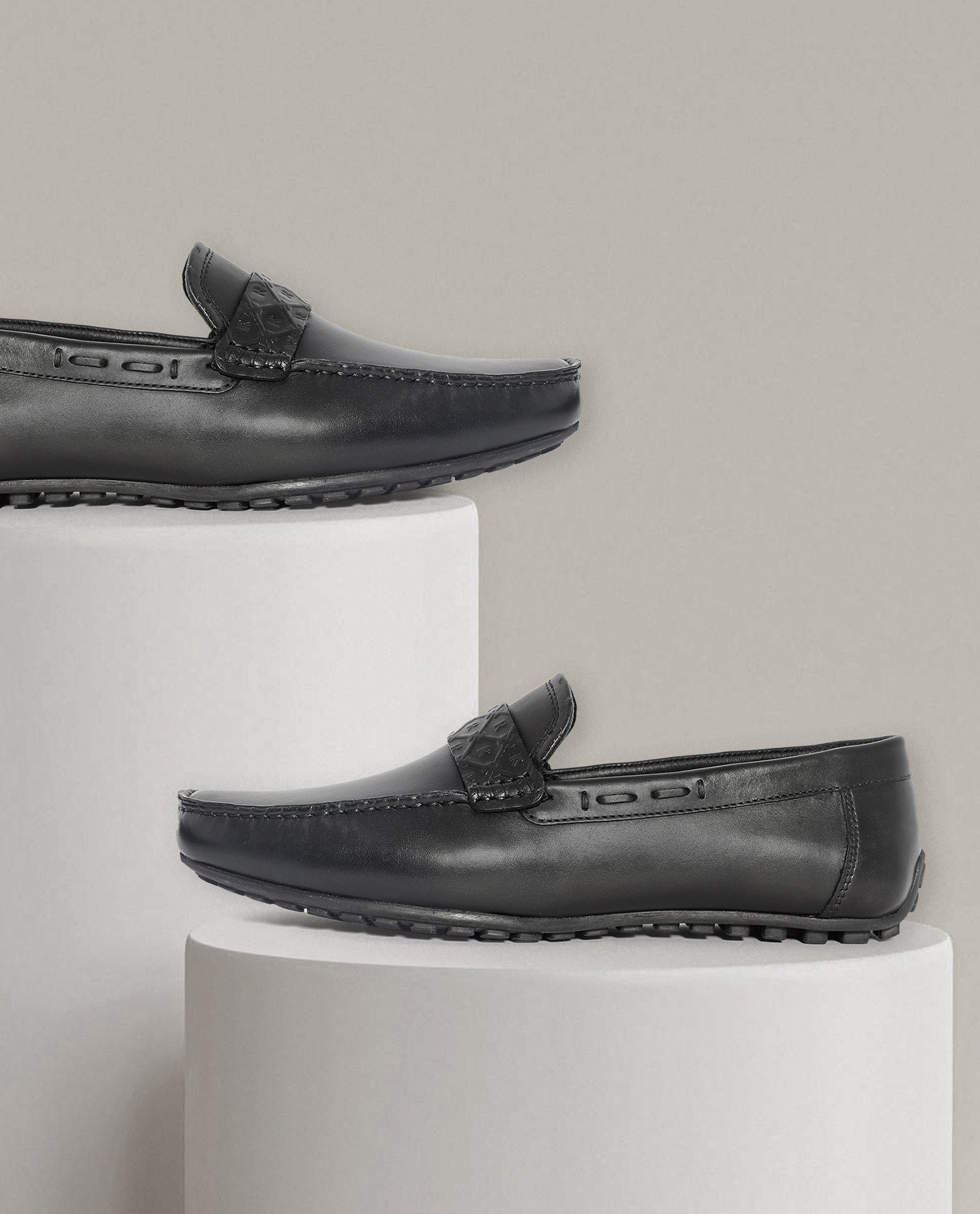 Rare Rabbit Men's Bold Black Slip-On Monotone Genuine Leather Driver Moccasin