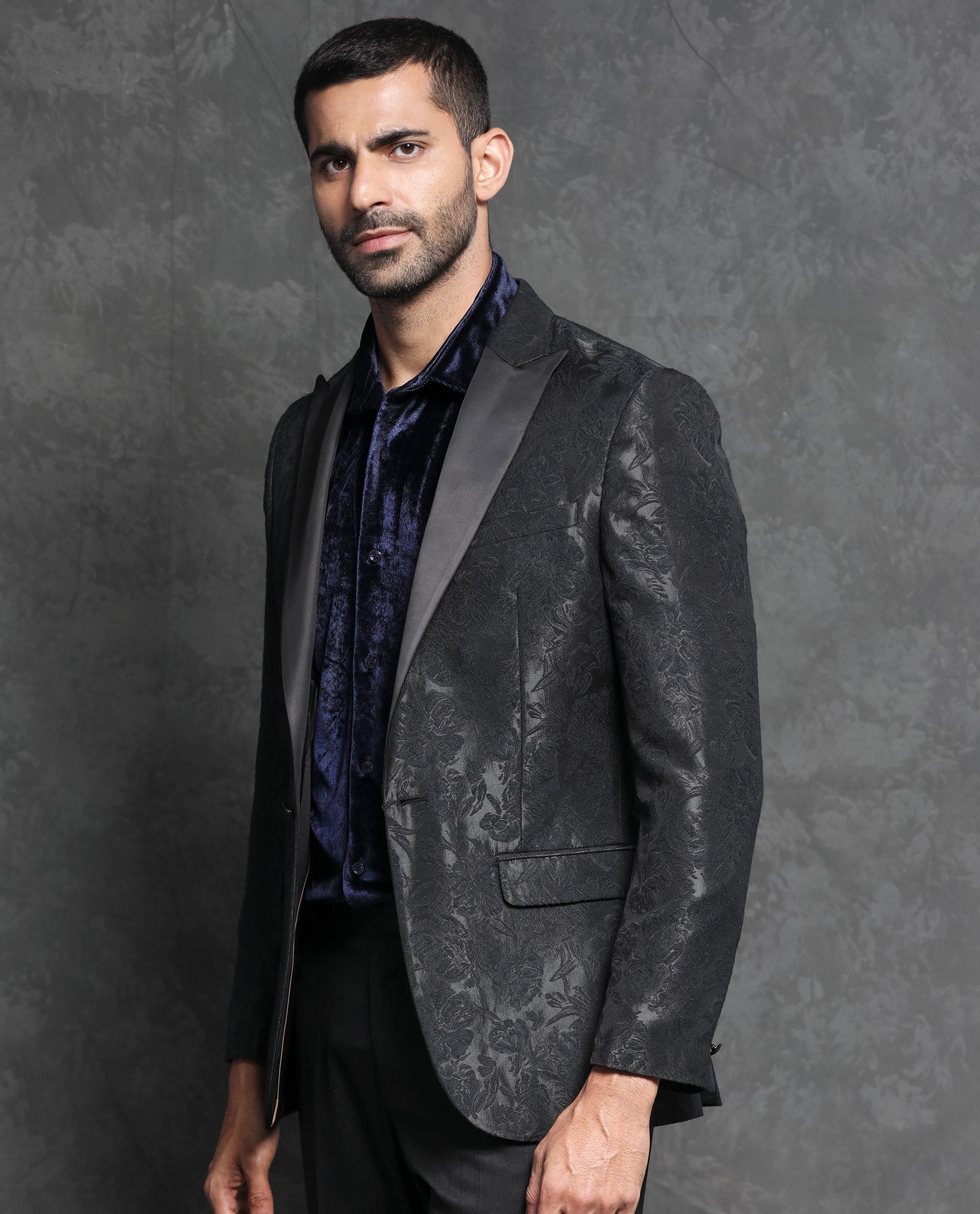 Rare Rabbit Men's Boxton Black Polyester Jacquard Tailored Fit Full Sleeve Lapel Neck Blazer