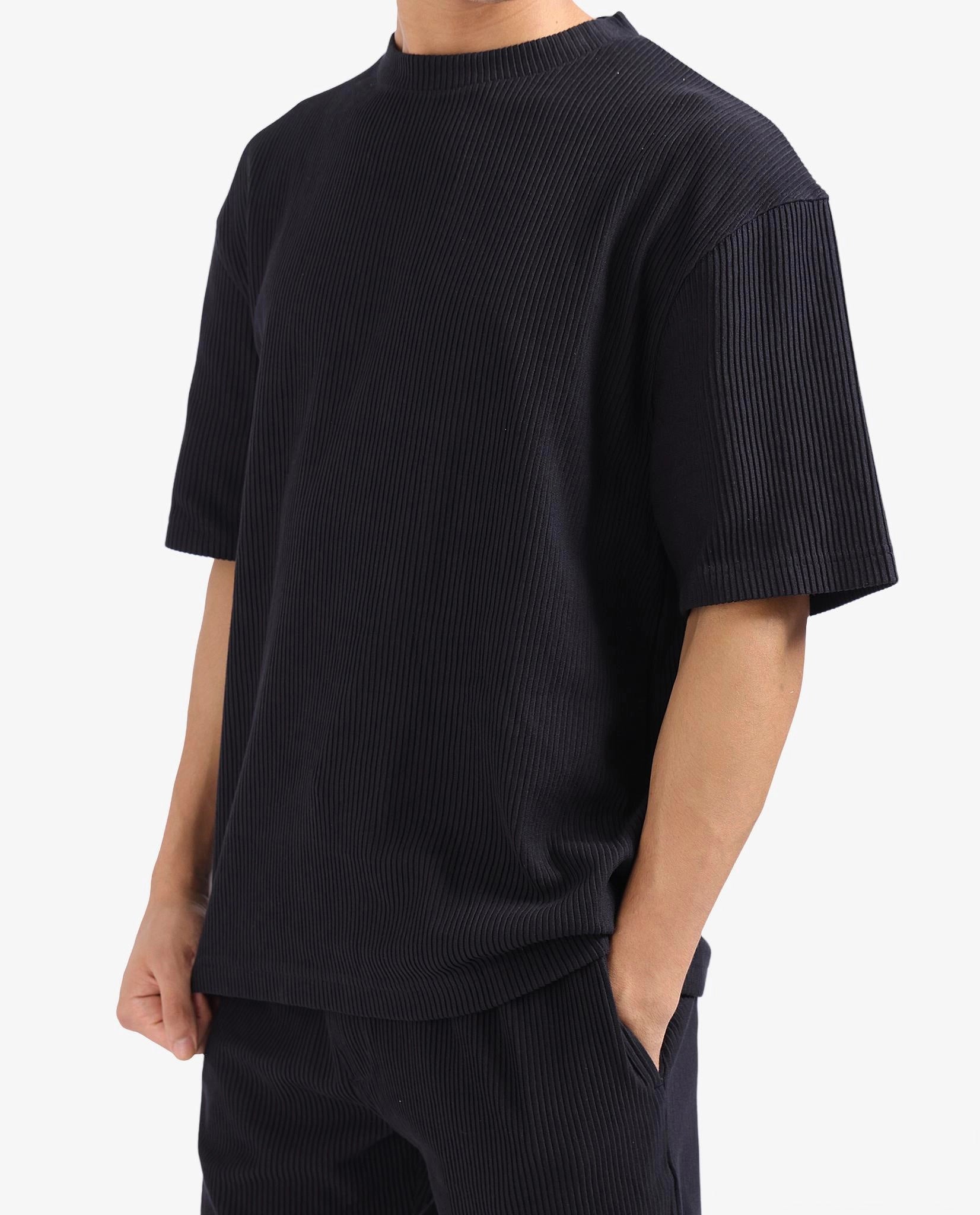 Rare Rabbit Men's Breet-1 Black Cotton Blend Fabric Short Sleeve Crew Neck Oversized Fit Textured T-Shirt