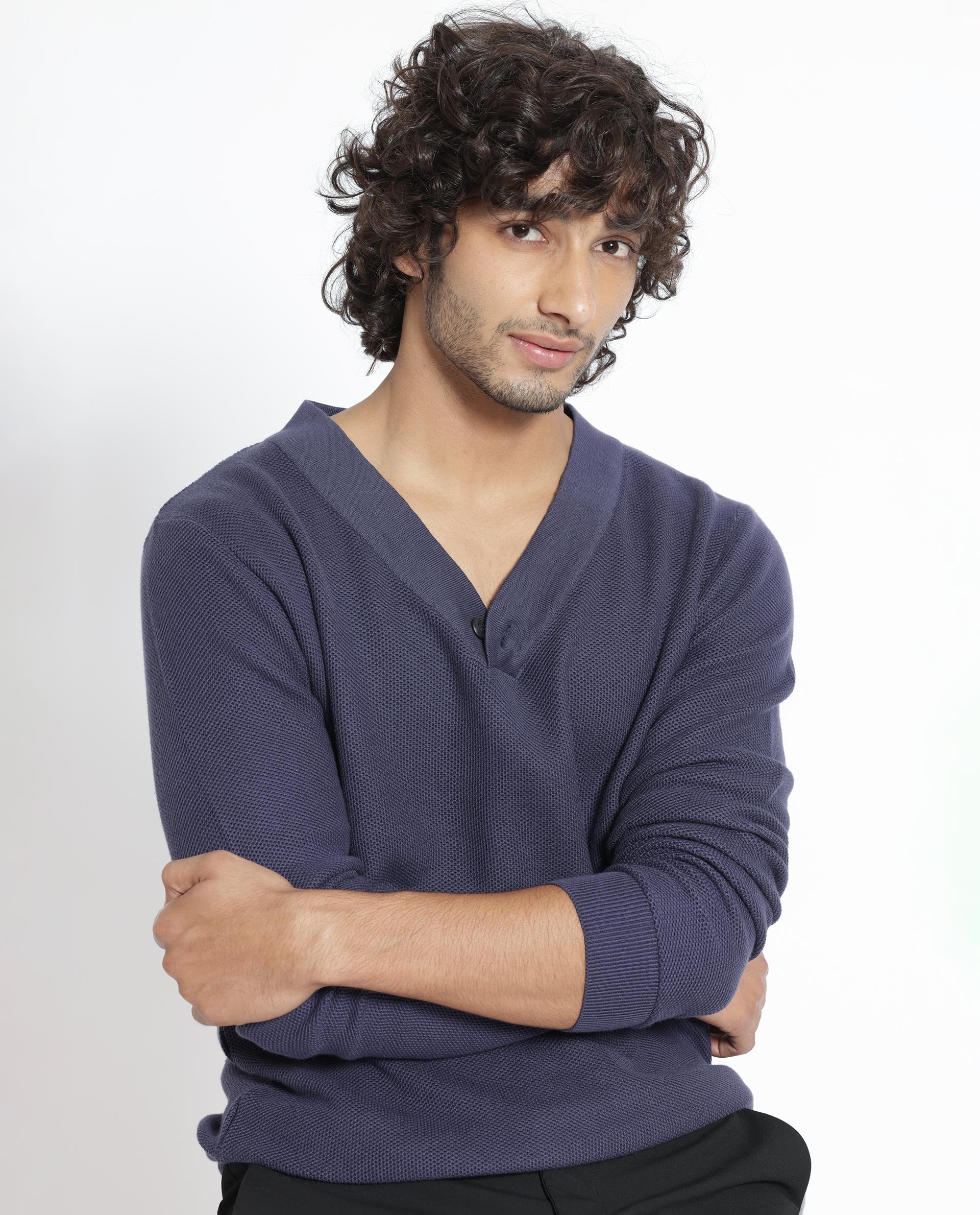 Rare Rabbit Mens Breeze Purple Sweater Full Sleeve V-Neck Solid