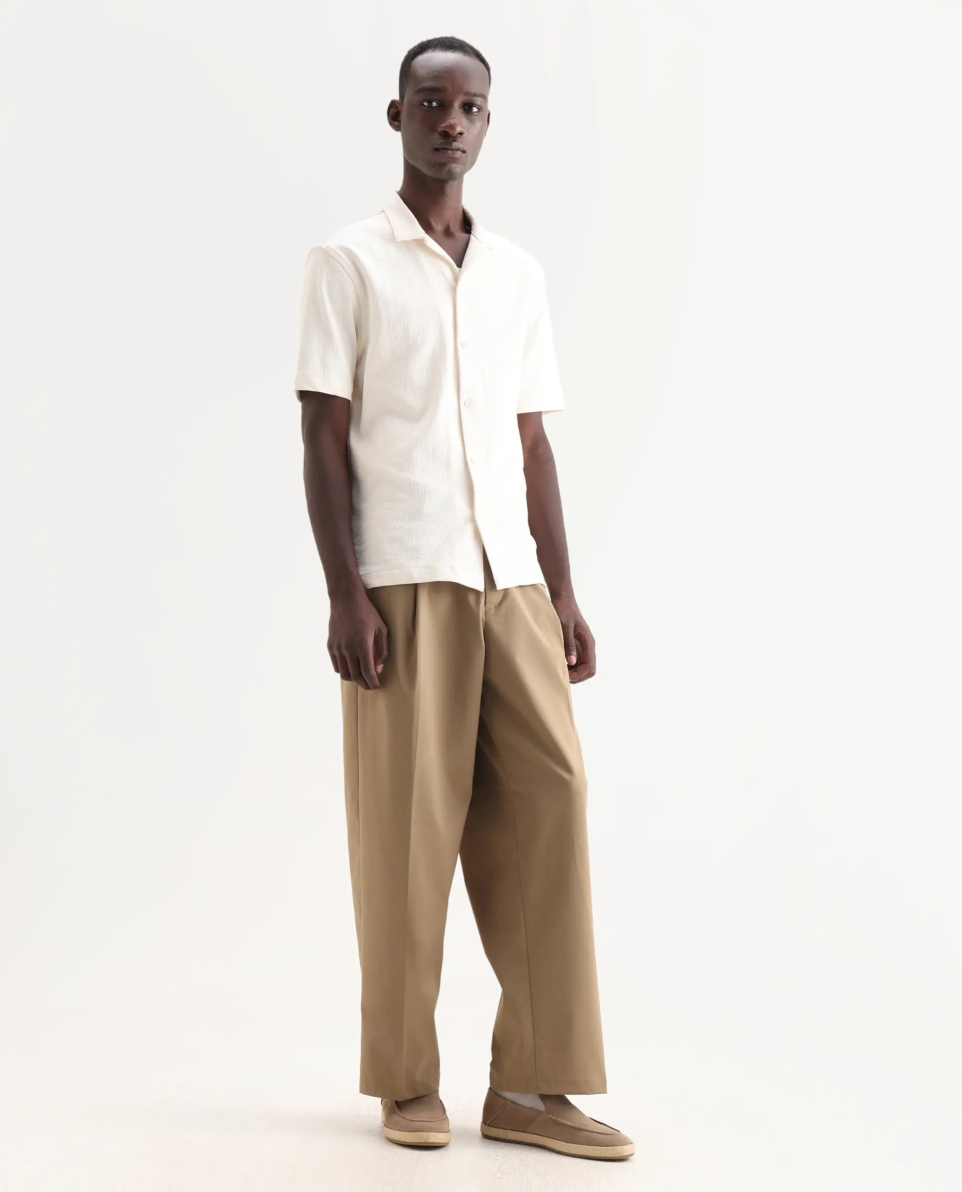 Rare Rabbit Men's Brelint Khaki Linen Blend Plain Relaxed Fit Trouser