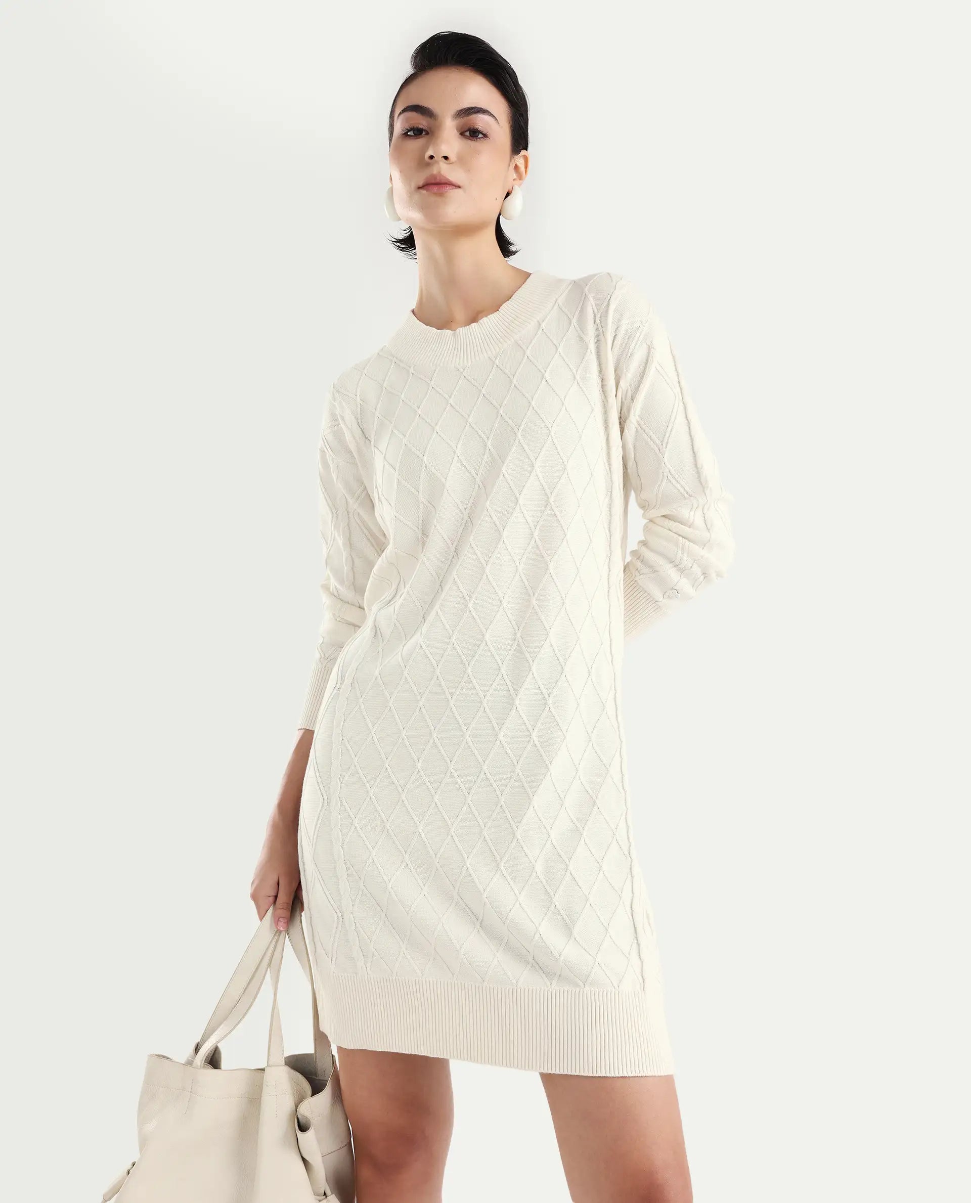 Rareism Women's Budd Off White Cotton Crew Neck Plain Knee Length Regular Fit Sweater