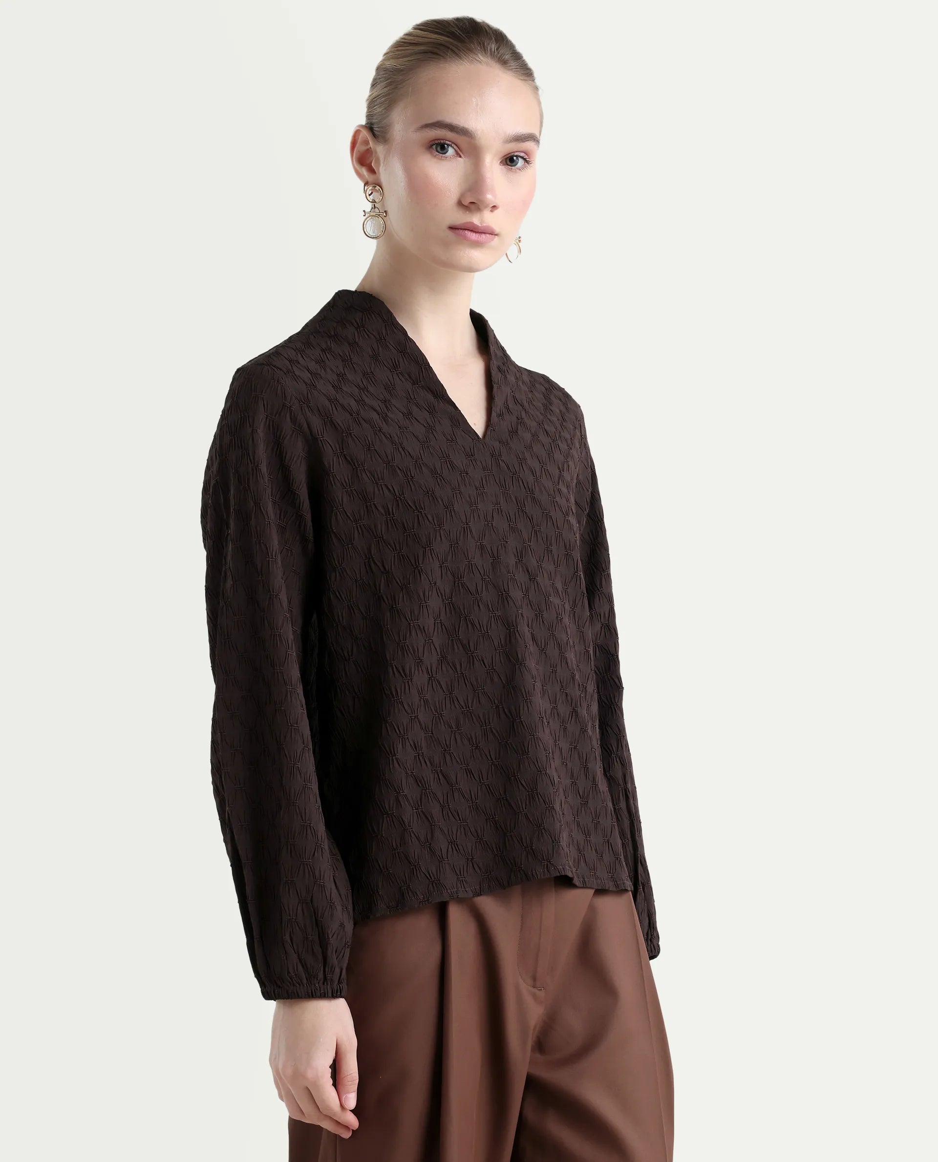 Rareism Women's Bummo Brown Polyester V-Neck Plain Balloon Sleeve Regular Fit Top