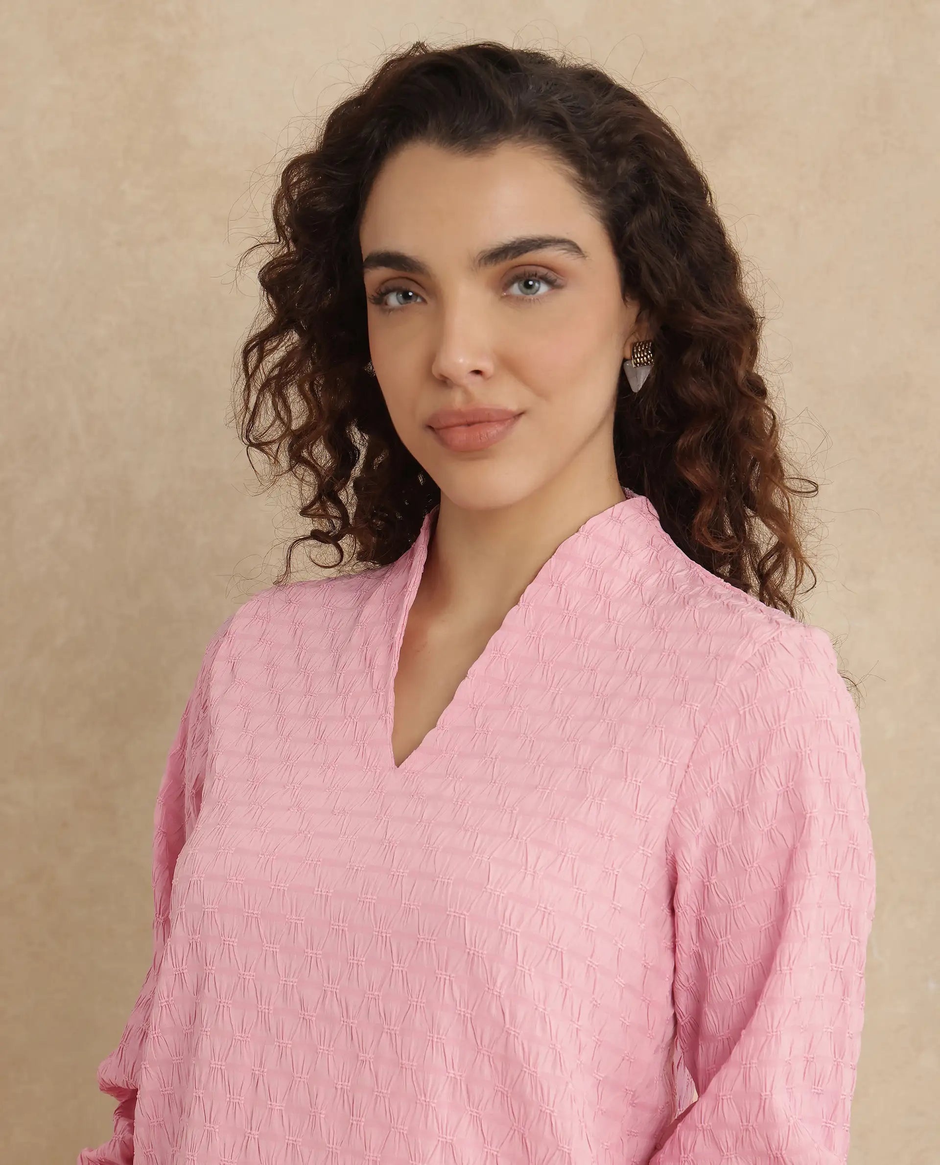 Rareism Women Bummo Light Pink Balloon Sleeve V-Neck Regular Fit Plain Top