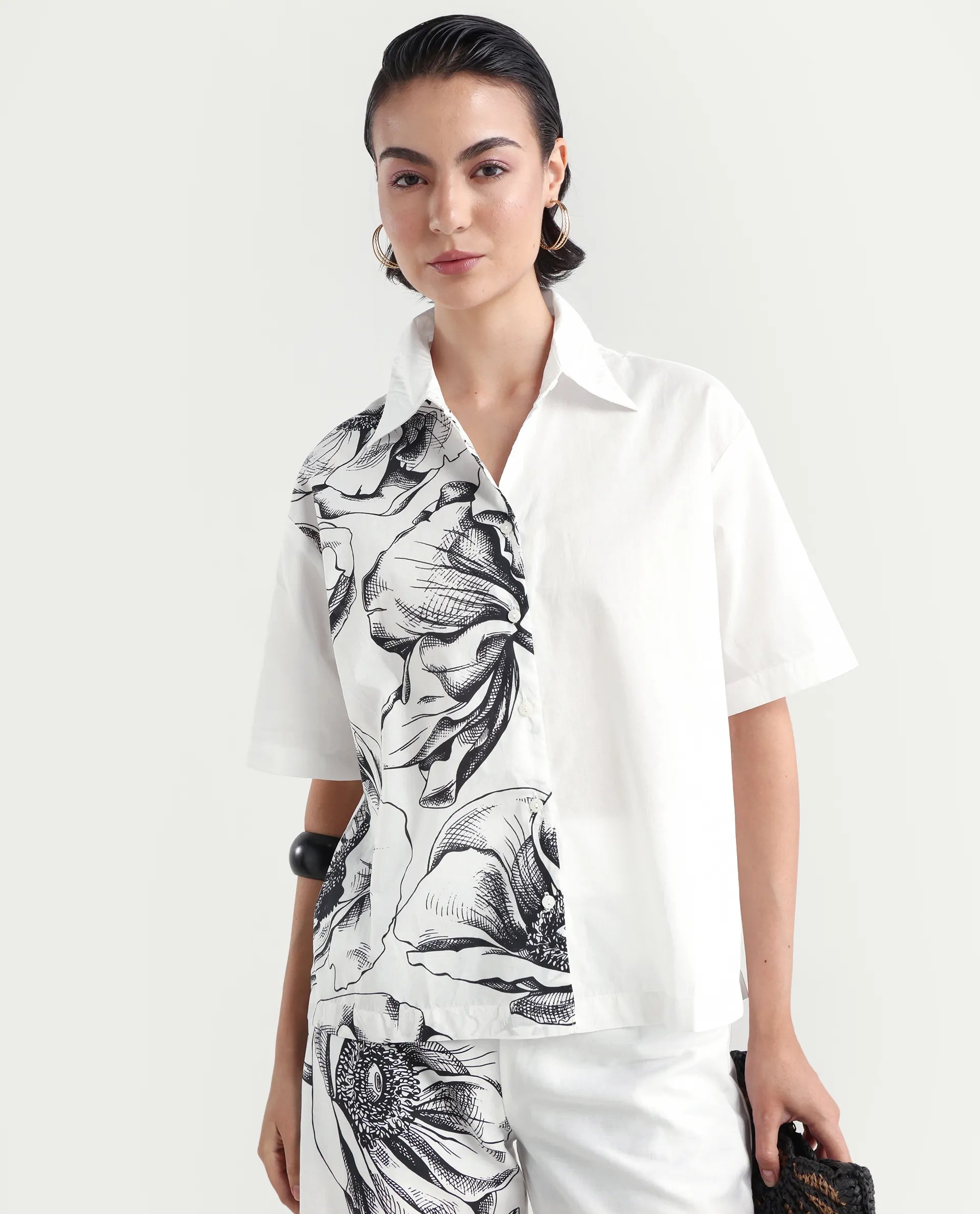 Rareism Women's Byvul White Cotton Spread Collar Floral Print Boxy Fit Shirt