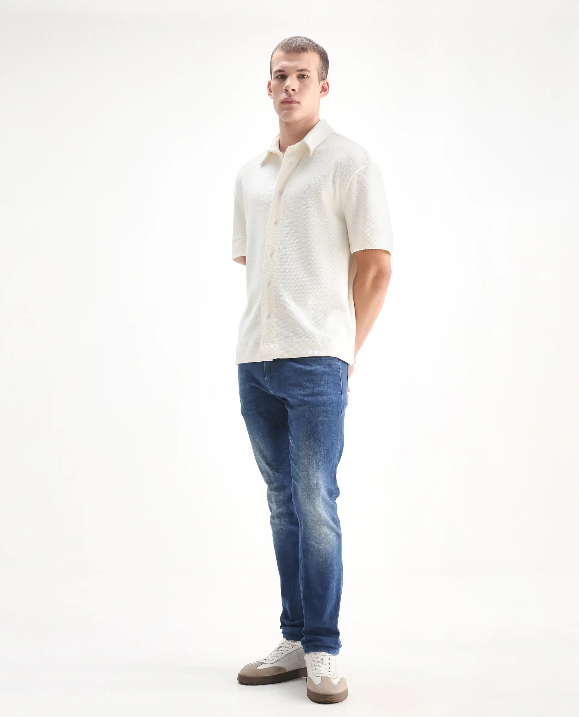 Rare Rabbit Men's Calca Blue Cotton Plain Hawk Slim Fit Jeans