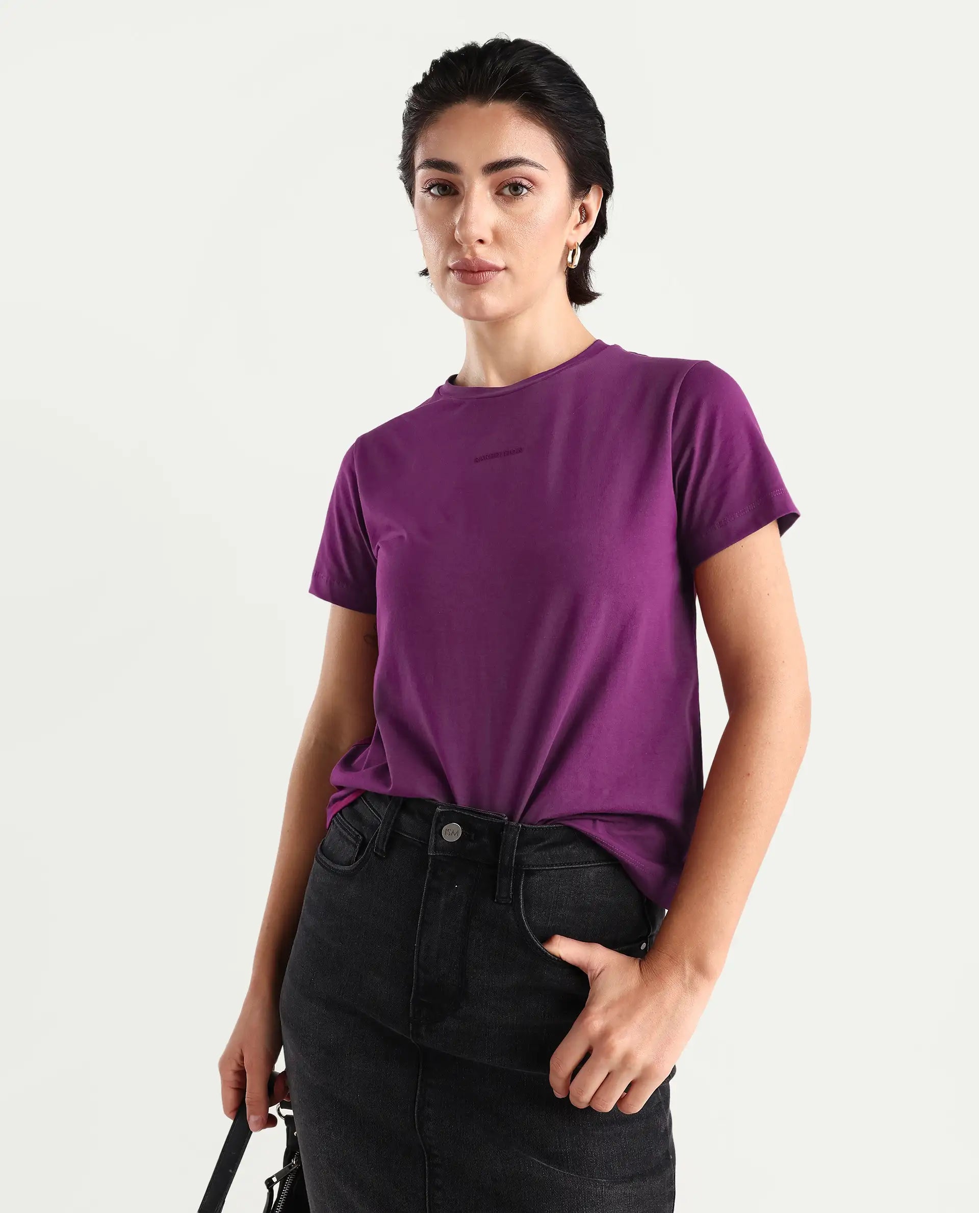 Rareism Women's Carob Dark Pink Cotton Blend Crew Neck Plain Regular Fit T-Shirt