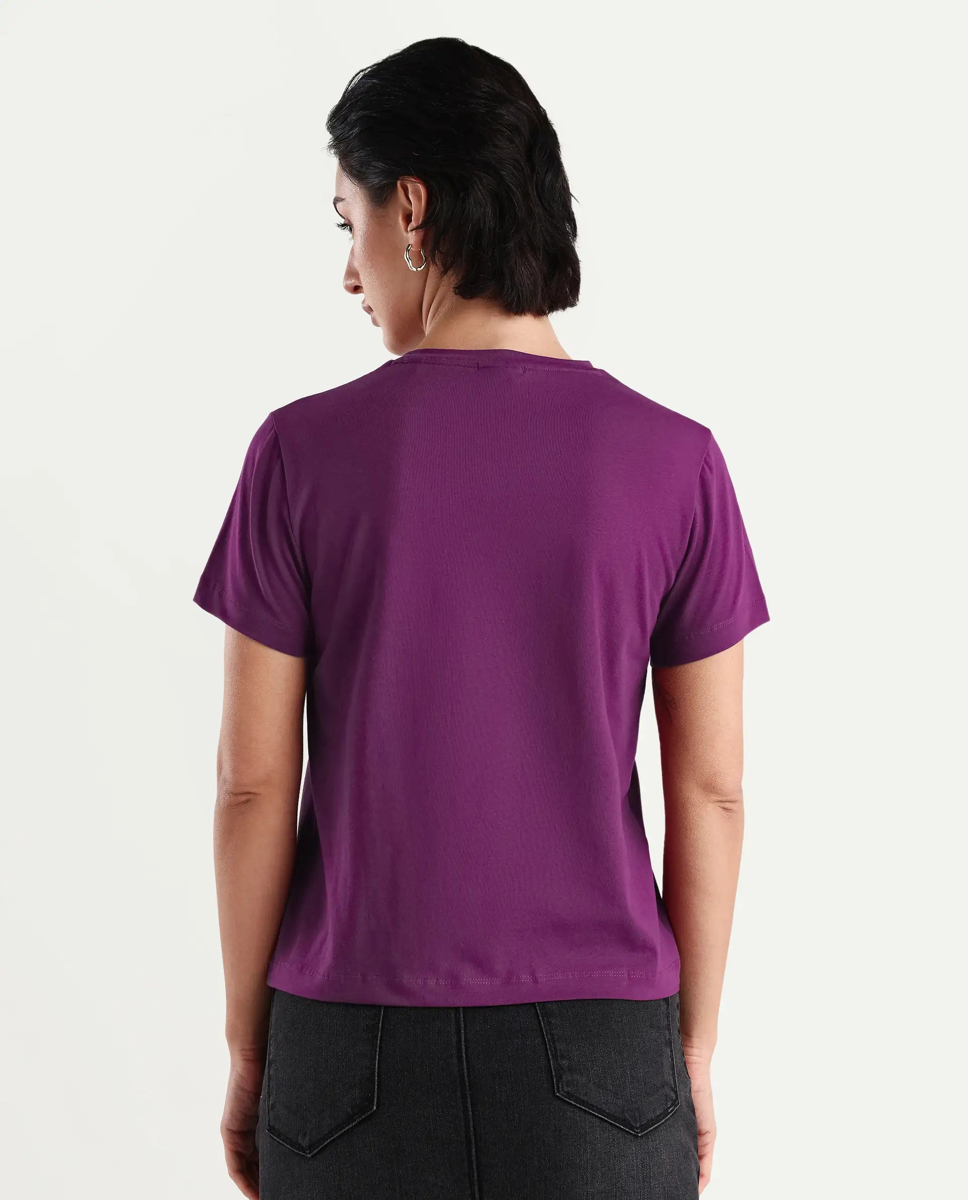 Rareism Women's Carob Dark Pink Cotton Blend Crew Neck Plain Regular Fit T-Shirt