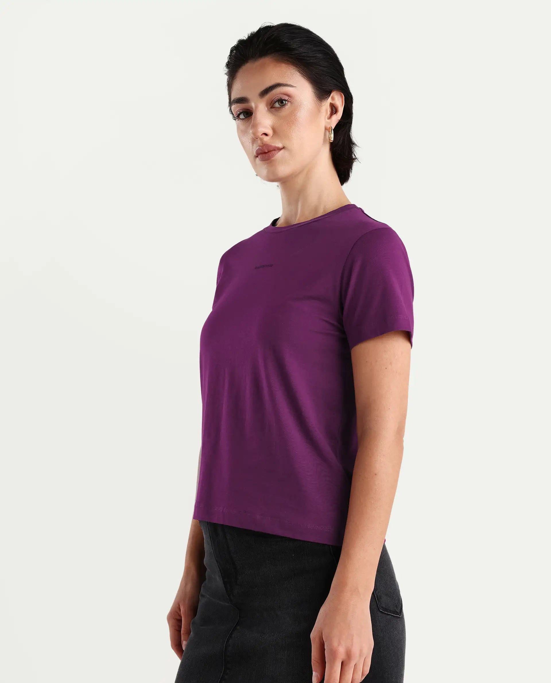 Rareism Women's Carob Dark Pink Cotton Blend Crew Neck Plain Regular Fit T-Shirt