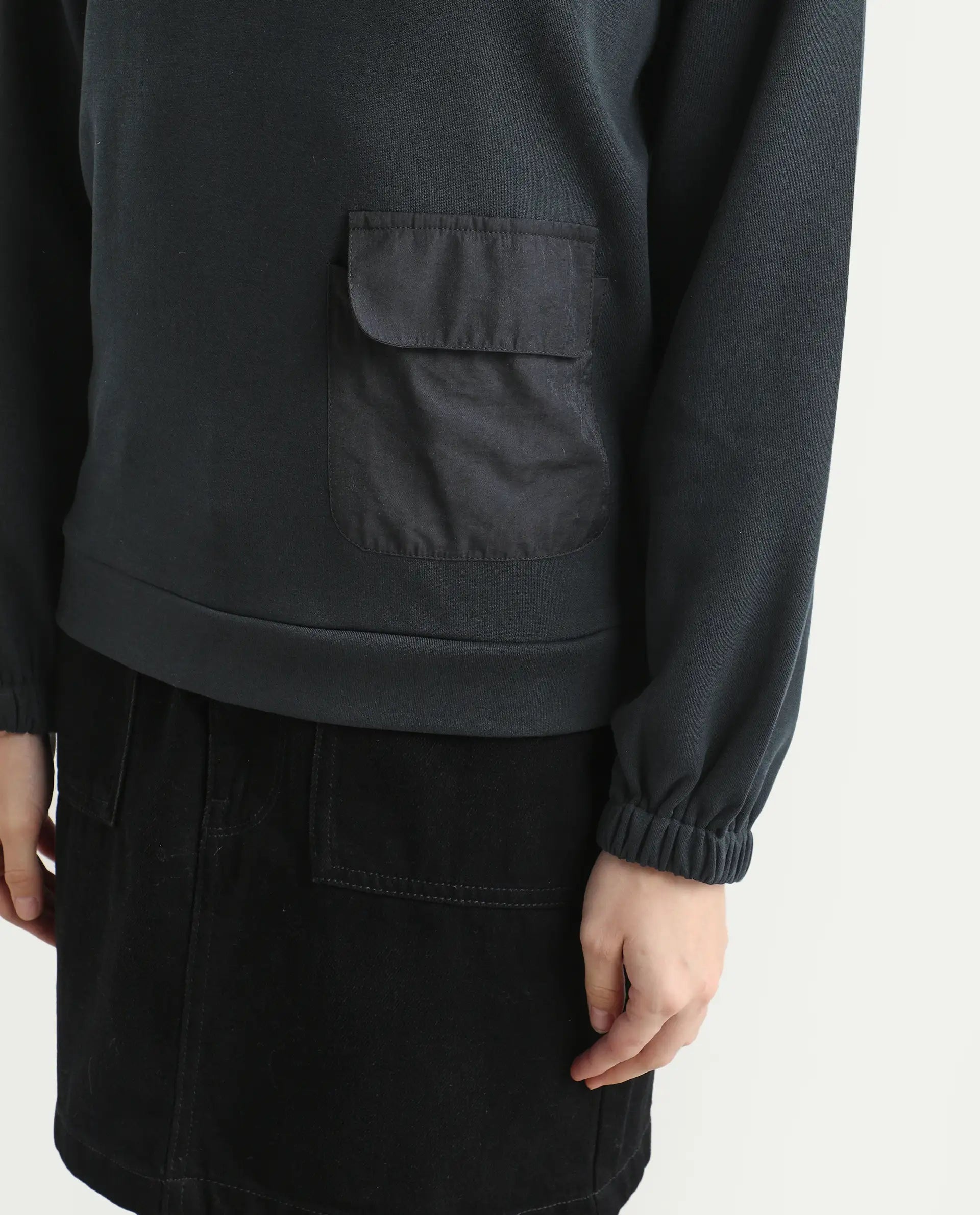 Rareism Women's Century Black Cotton Blend Crew Neck Plain Sleeveless Relaxed Fit Sweatshirt