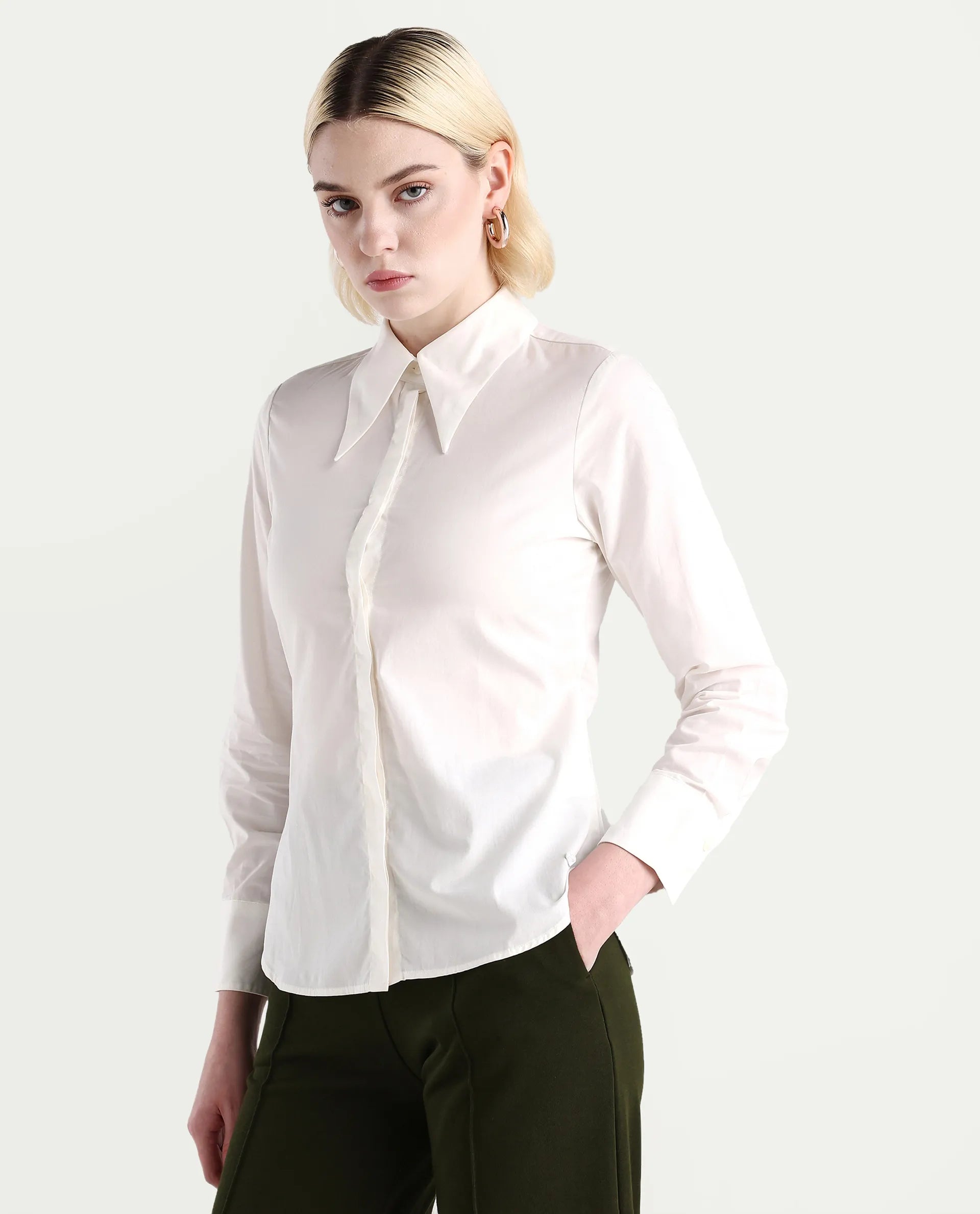 Rareism Women's Ceos White Cotton Spread Collar Plain Cuffed Sleeve Regular Fit Top