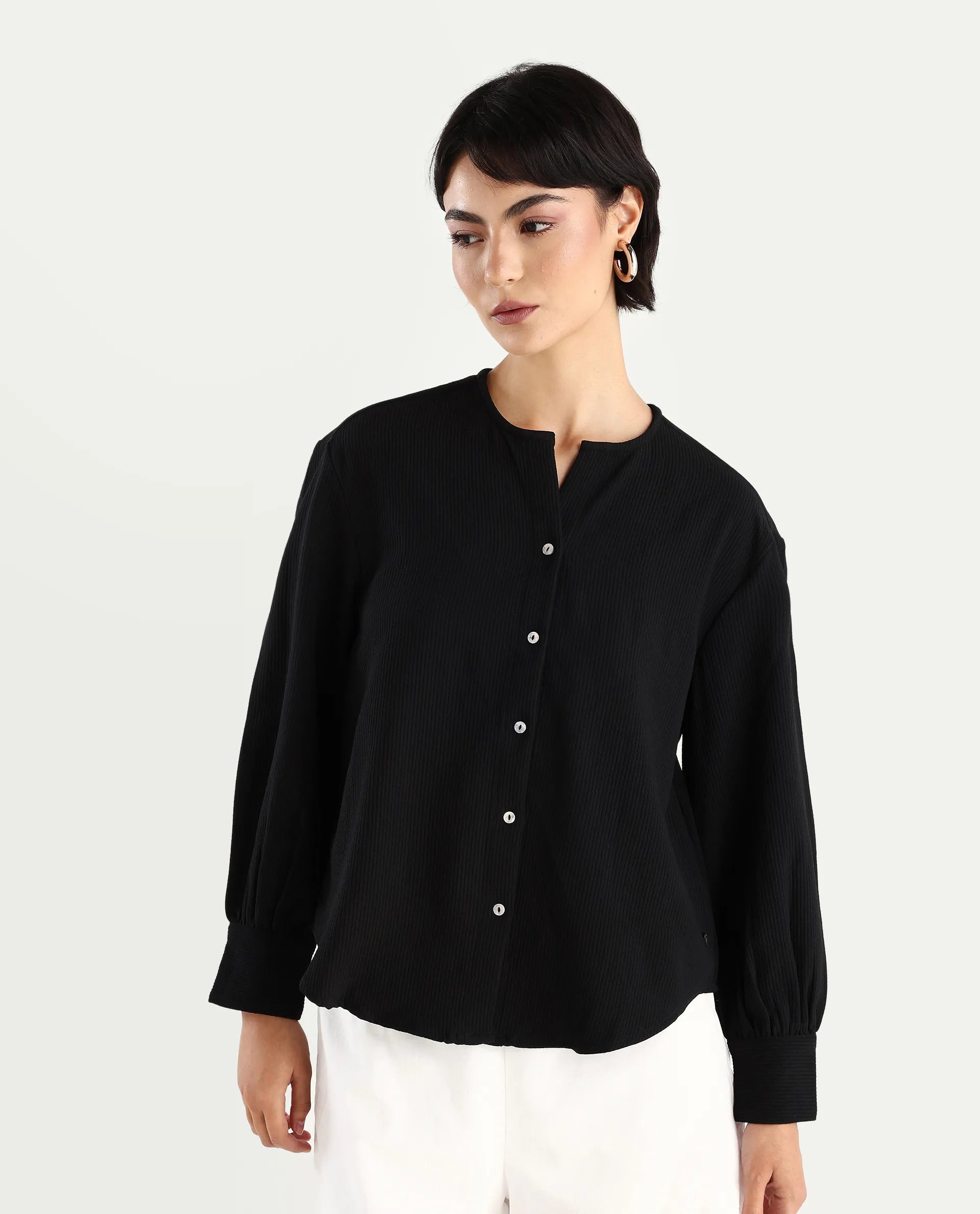 Rareism Women's Chantrey Black Cotton Crew Neck Plain Cuffed Sleeve Regular Fit Top