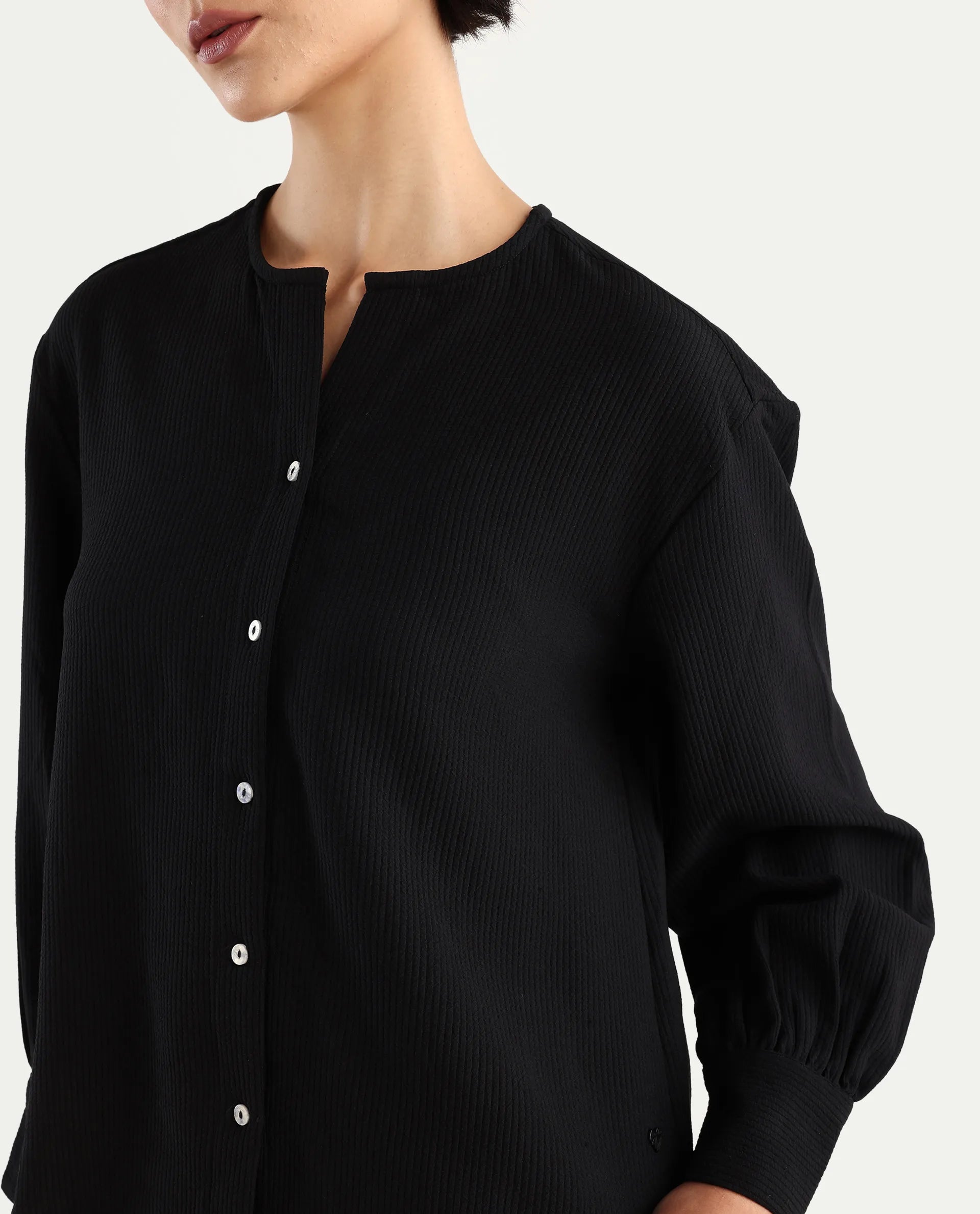 Rareism Women's Chantrey Black Cotton Crew Neck Plain Cuffed Sleeve Regular Fit Top