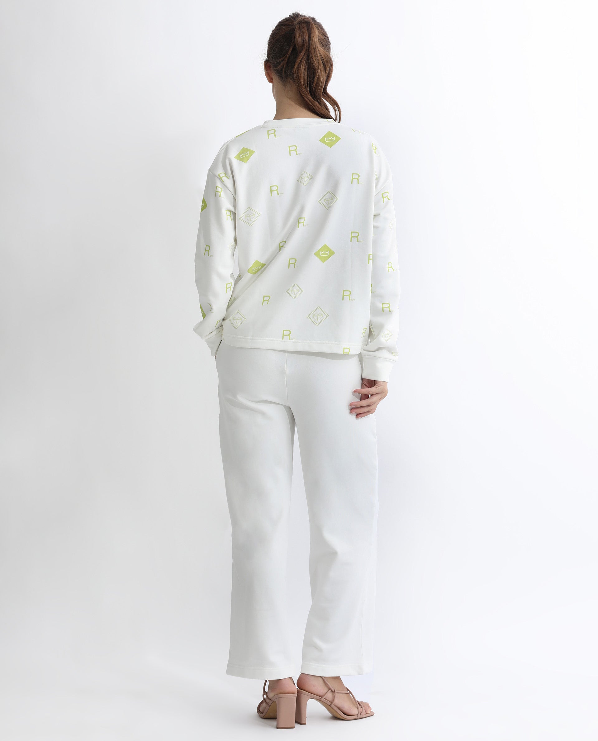 Rareism Articale Women Chico Off White Poly Cotton Fabric Full Sleeves Crew Neck Regular Fit Graphic Print Sweatshirt