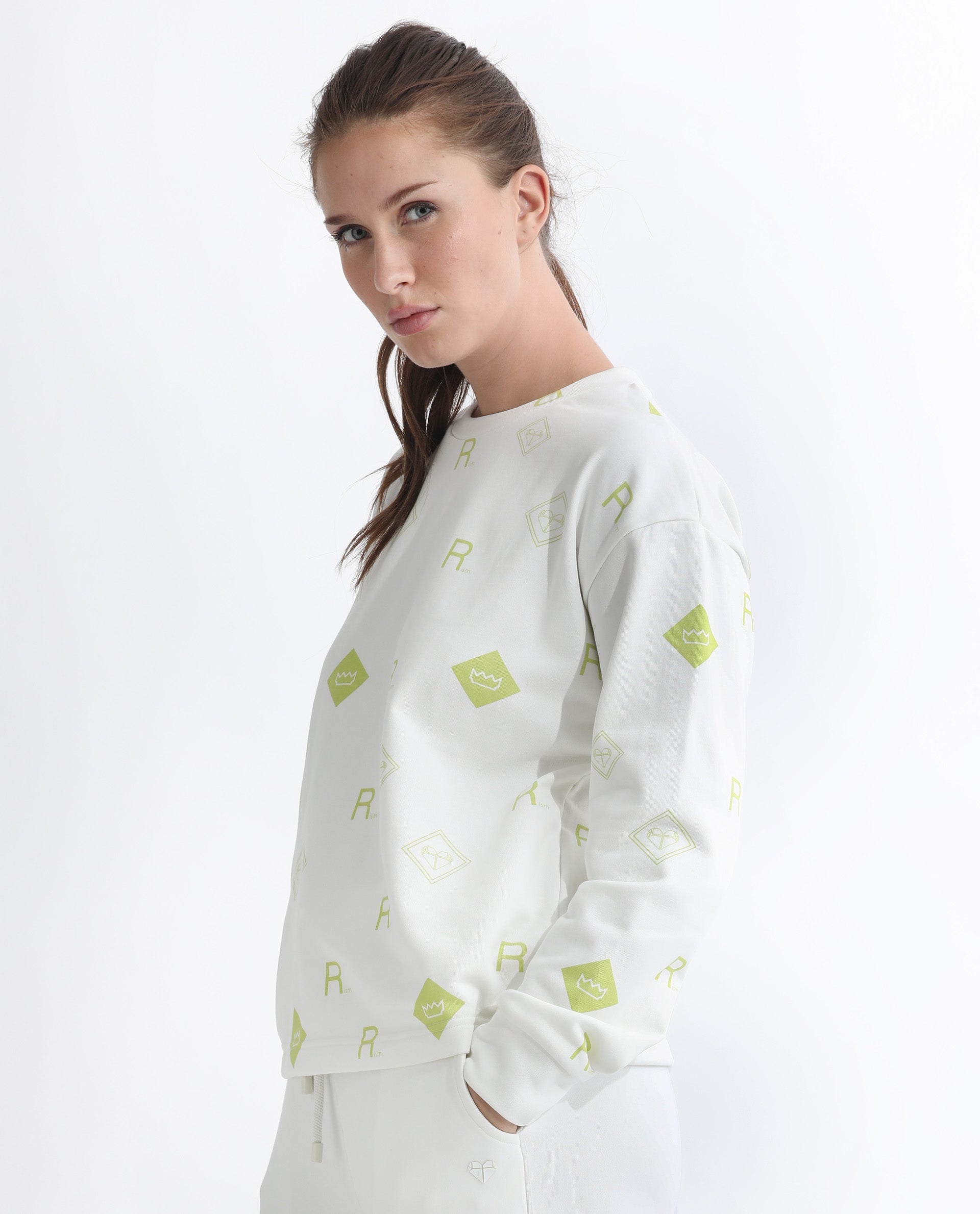 Rareism Articale Women Chico Off White Poly Cotton Fabric Full Sleeves Crew Neck Regular Fit Graphic Print Sweatshirt