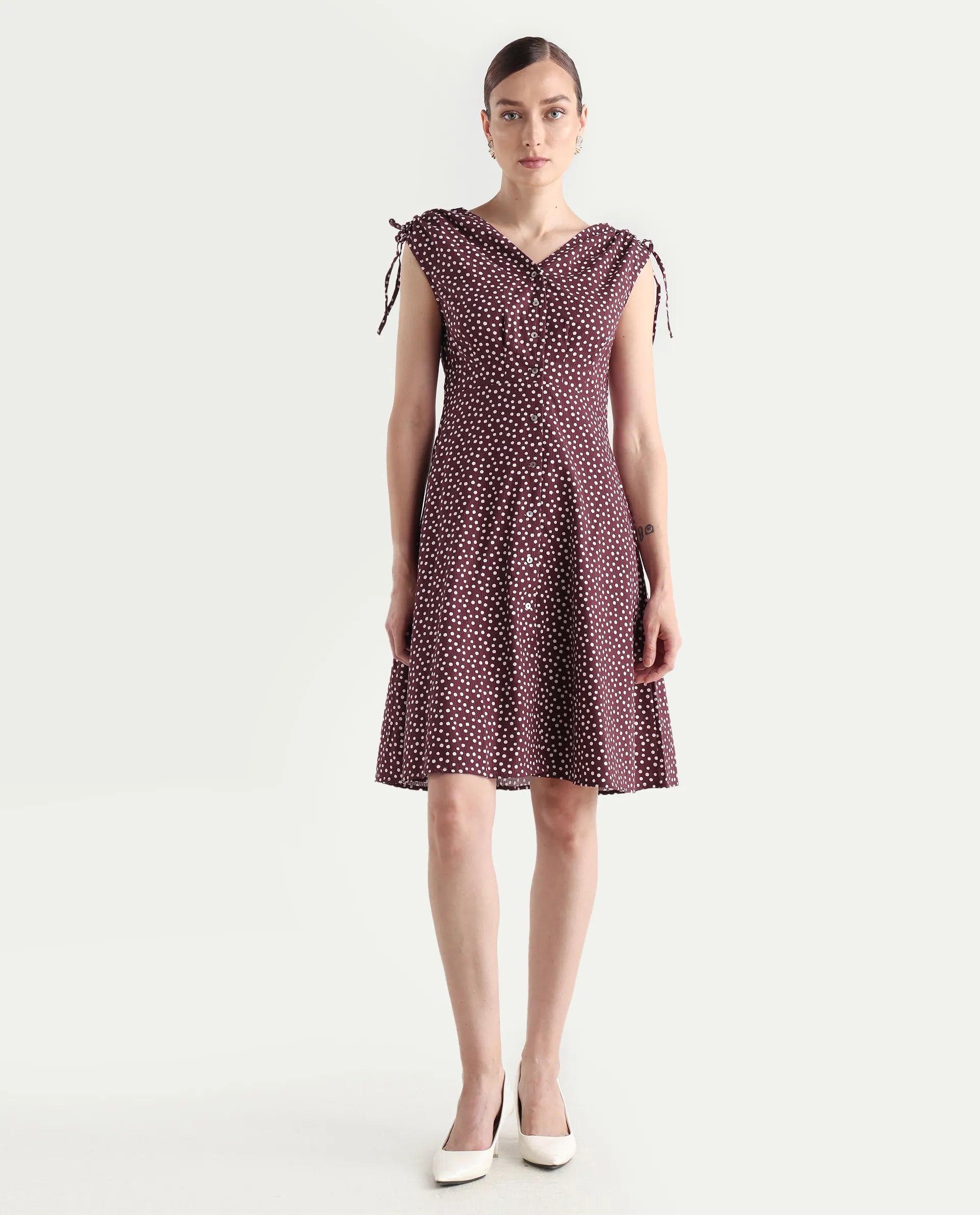 Rareism Women's Clarta Brown V-Neck Polka Print Sleeveless Midi A-Line Dress