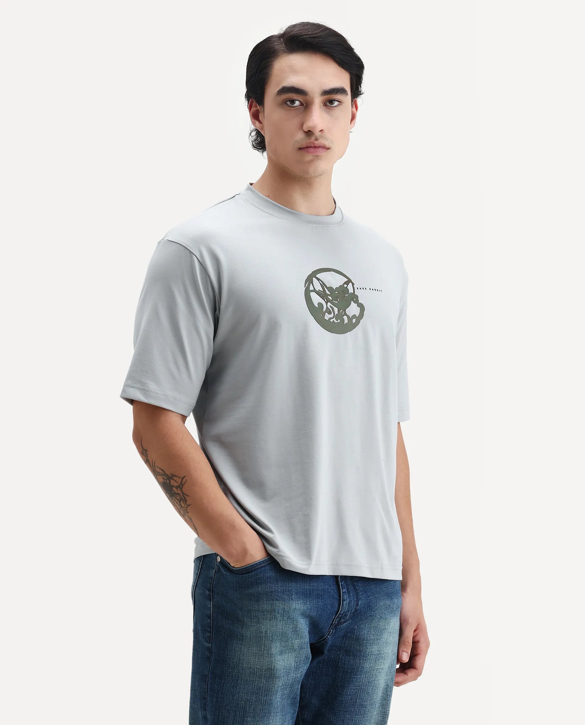 Rare Rabbit Men's Clod Light Grey Cotton Graphic Print Qlo Fit Half Sleeve Crew Neck T-Shirt