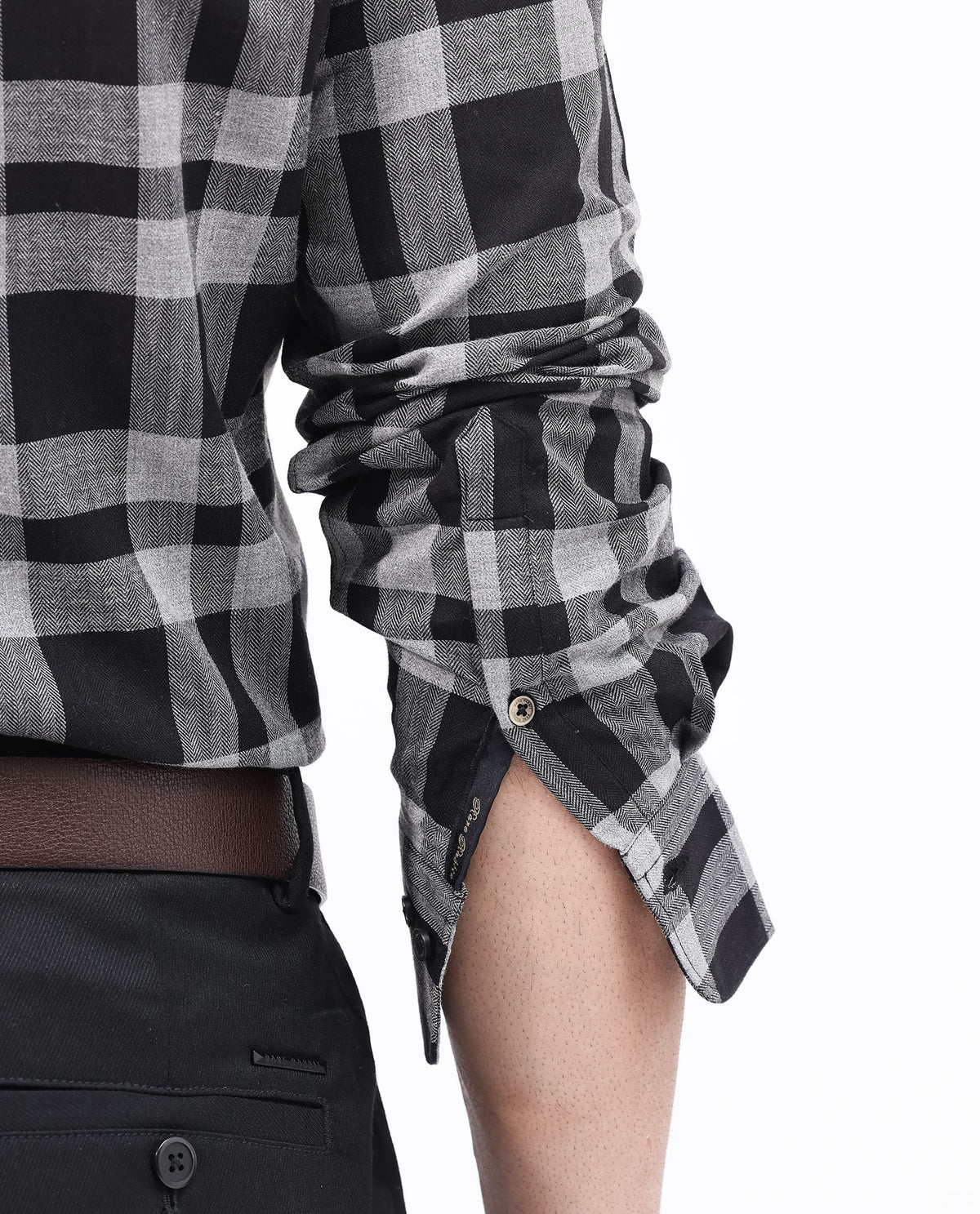 Rare Rabbit Mens Costy Black Cotton Fabric Full Sleeve Regular Fit Checks Shirt