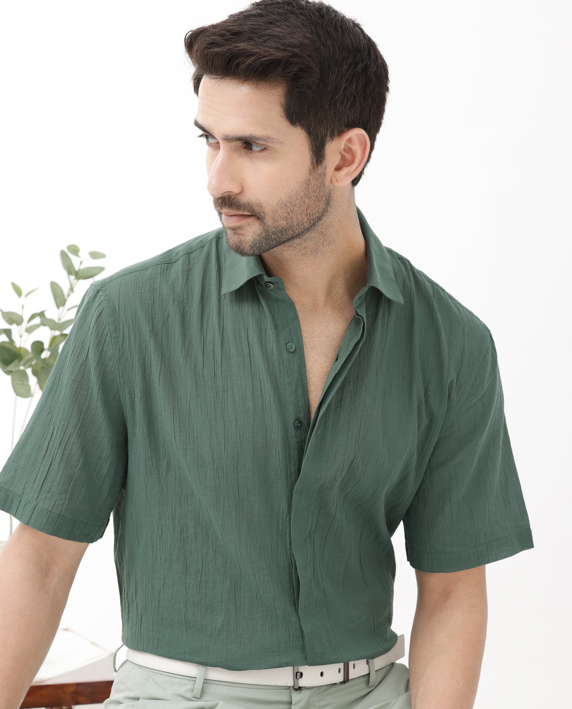 Rare Rabbit Mens Crinkle SS Dusky Green Cotton Fabric Short Sleeve Boxy Fit Crinkle Effect Solid Shirt