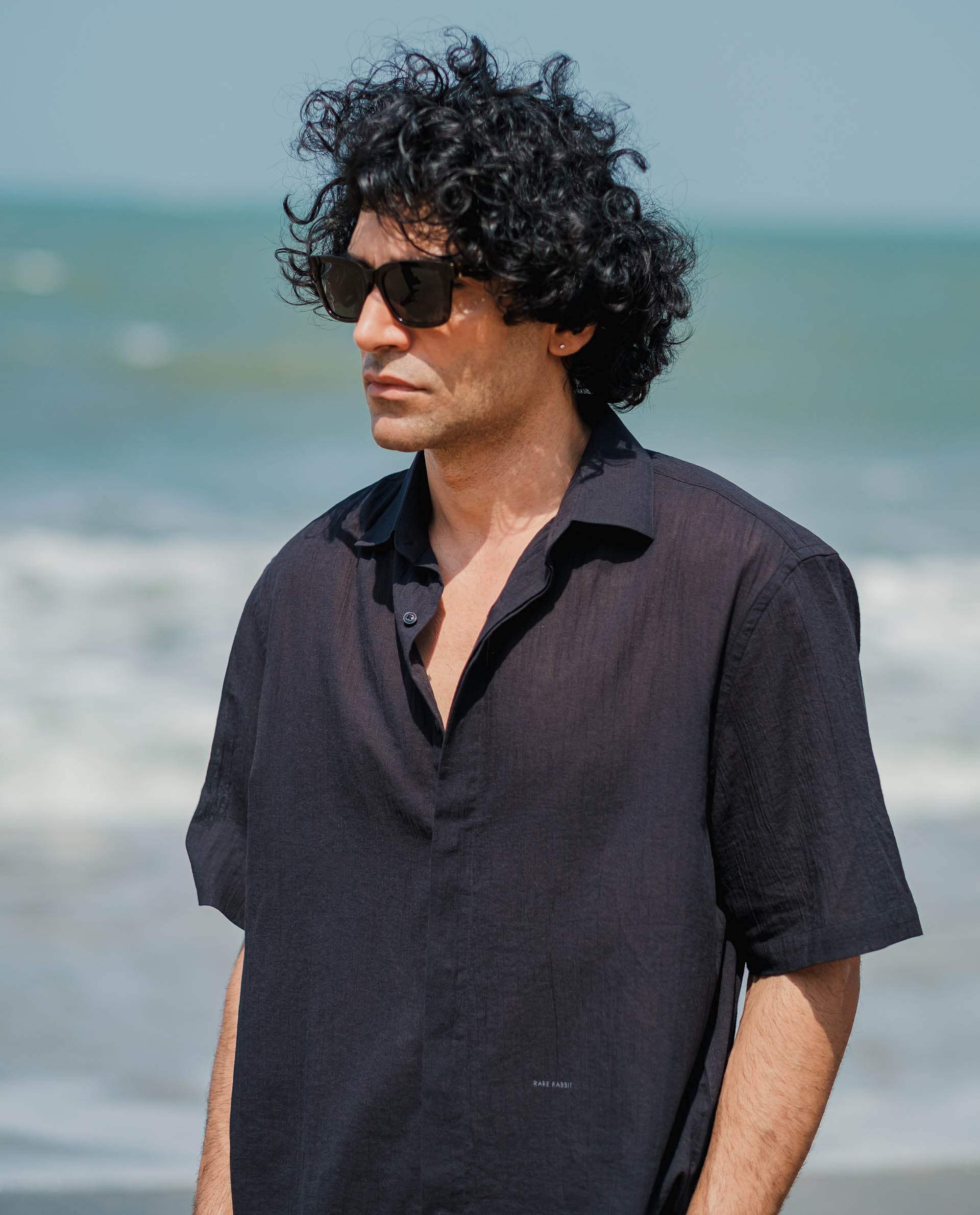 Rare Rabbit Mens Crinkle SS Black Cotton Fabric Short Sleeve Boxy Fit Crinkle Effect Solid Shirt