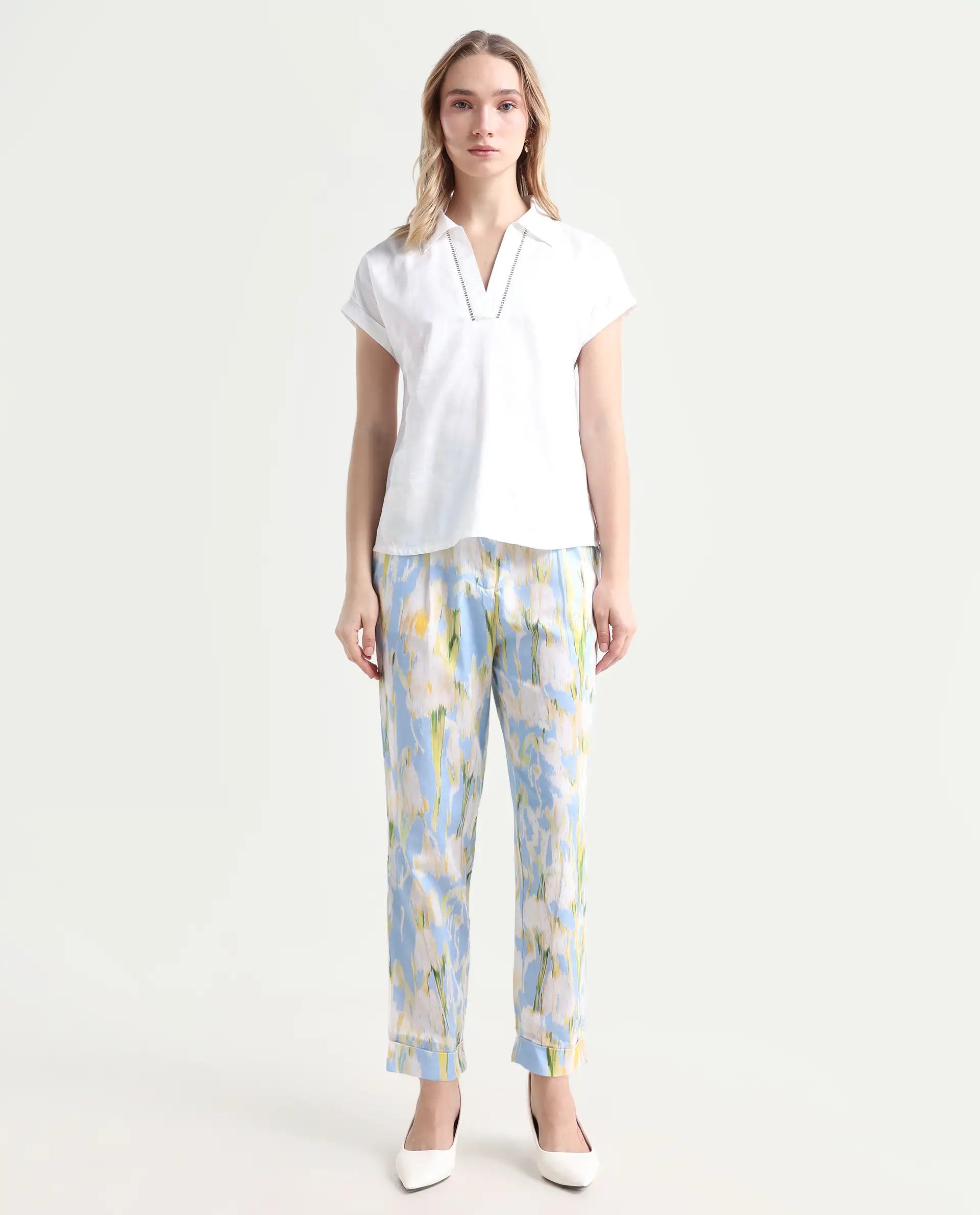 Rareism Women's Cult Green Cotton Abstract Print Ankle Length Slim Fit Trouser