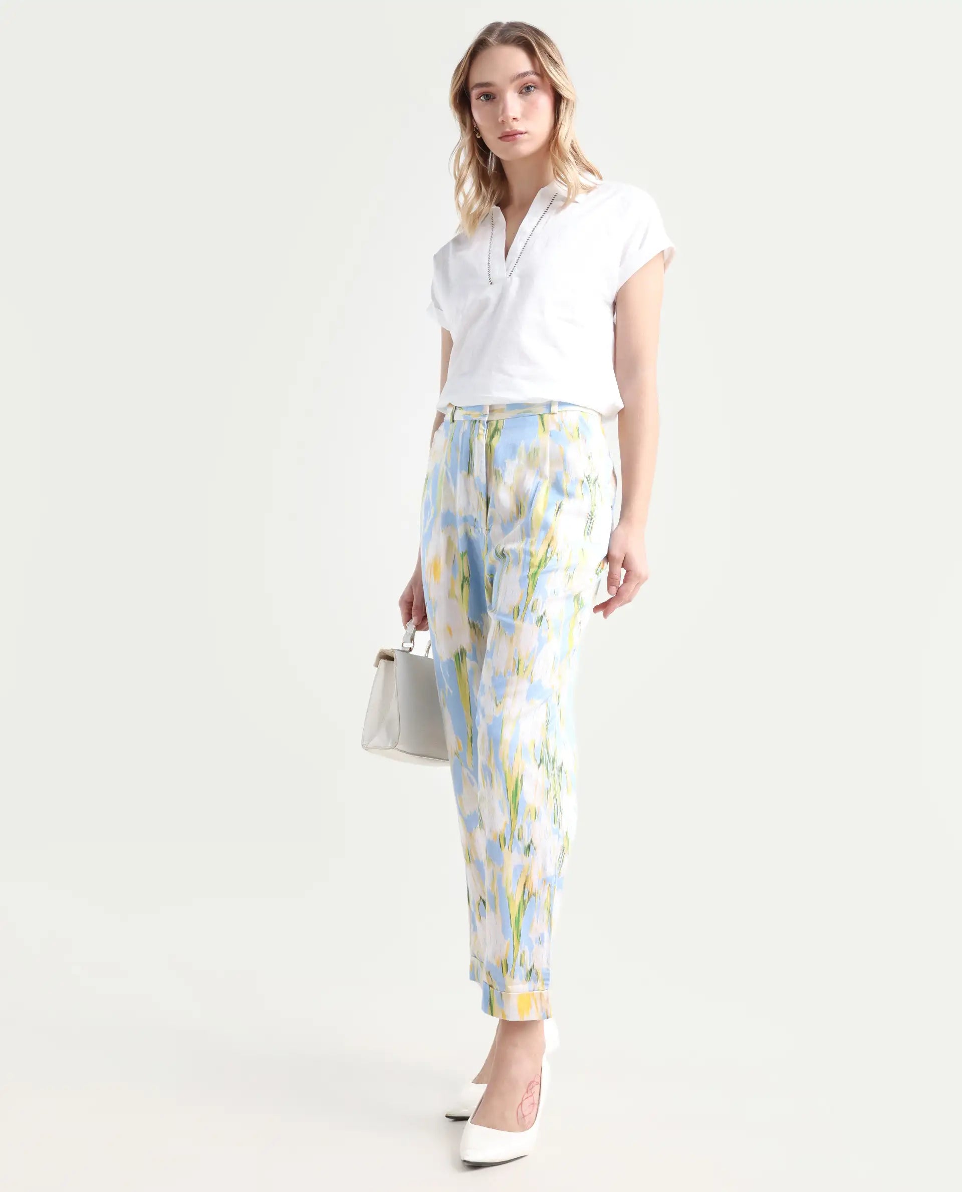 Rareism Women's Cult Green Cotton Abstract Print Ankle Length Slim Fit Trouser